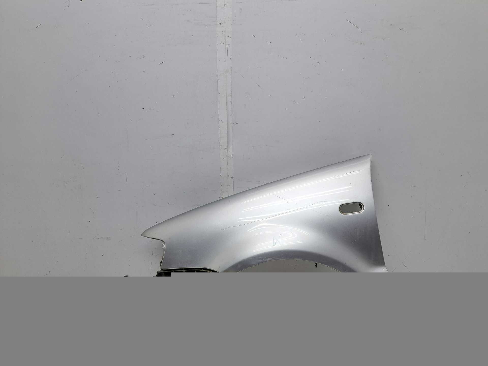 Recambio de aleta delantera izquierda para volkswagen polo berlina (6n2) trendline referencia OEM IAM   