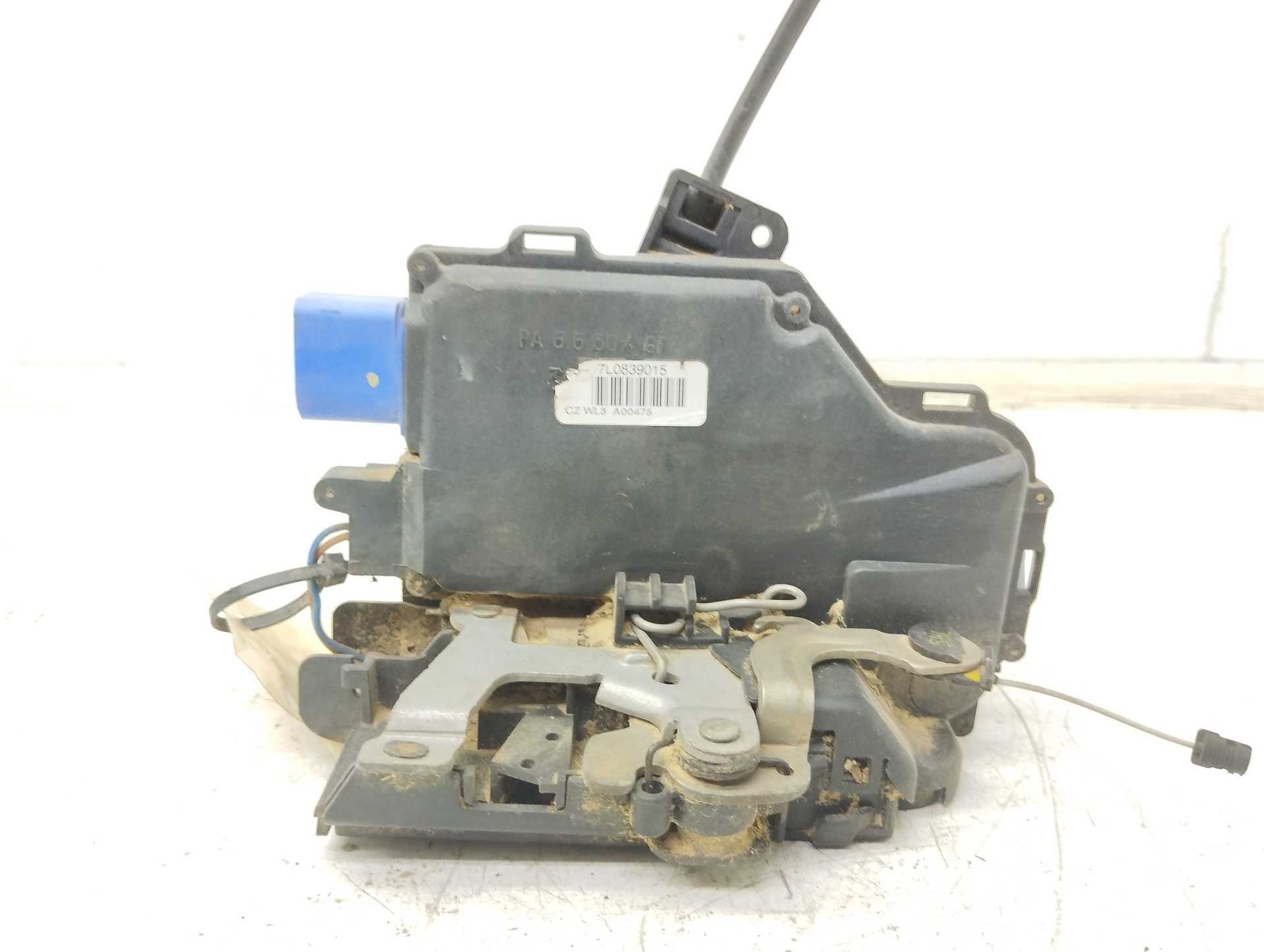 Recambio de cerradura puerta trasera izquierda para skoda octavia berlina (1z3) 1.9 tdi referencia OEM IAM 7L0839015 A00475 