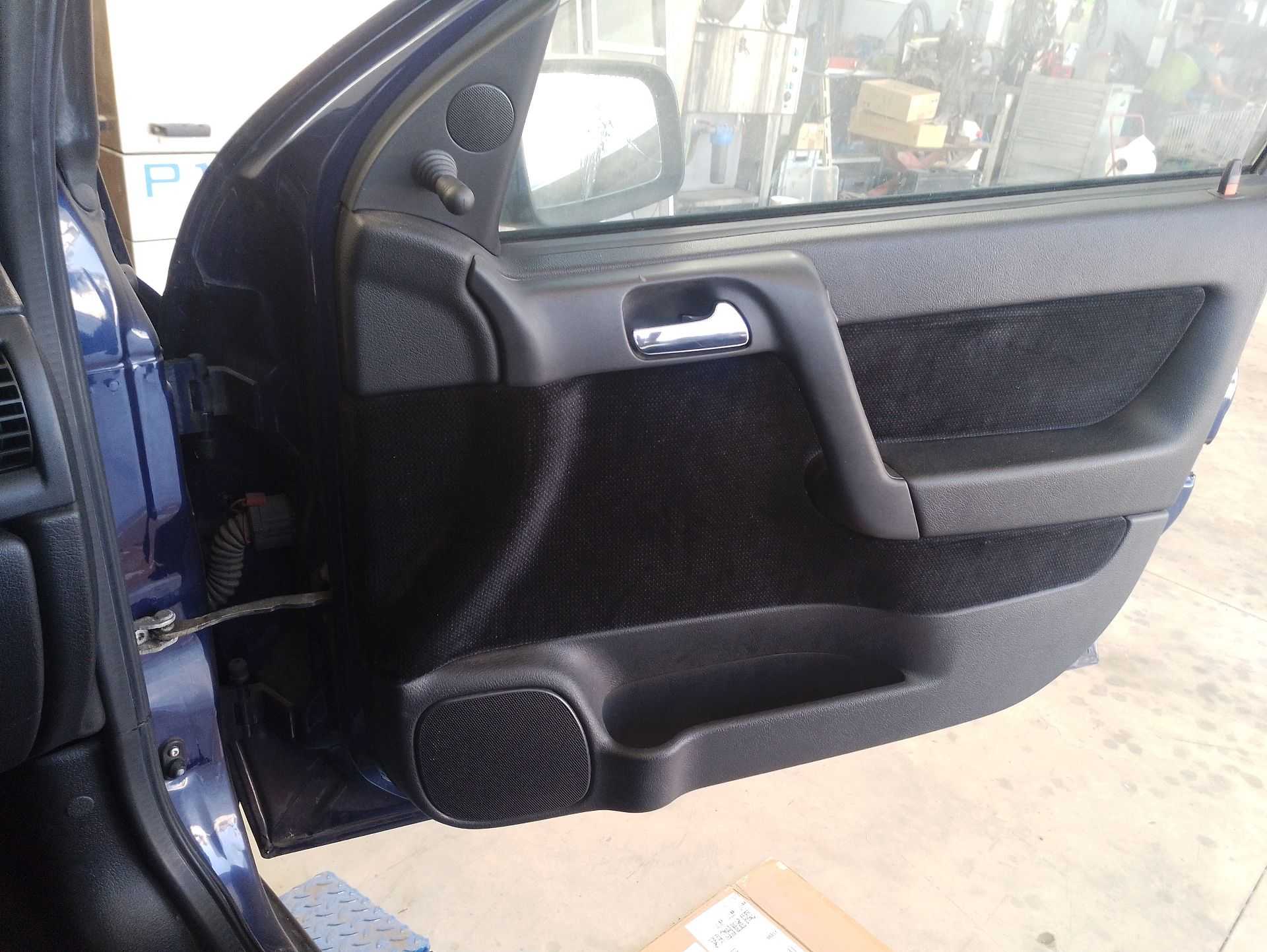 Recambio de guarnecido puerta delantera derecha para opel astra g sedán (t98) 1.6 16v (f69) referencia OEM IAM   