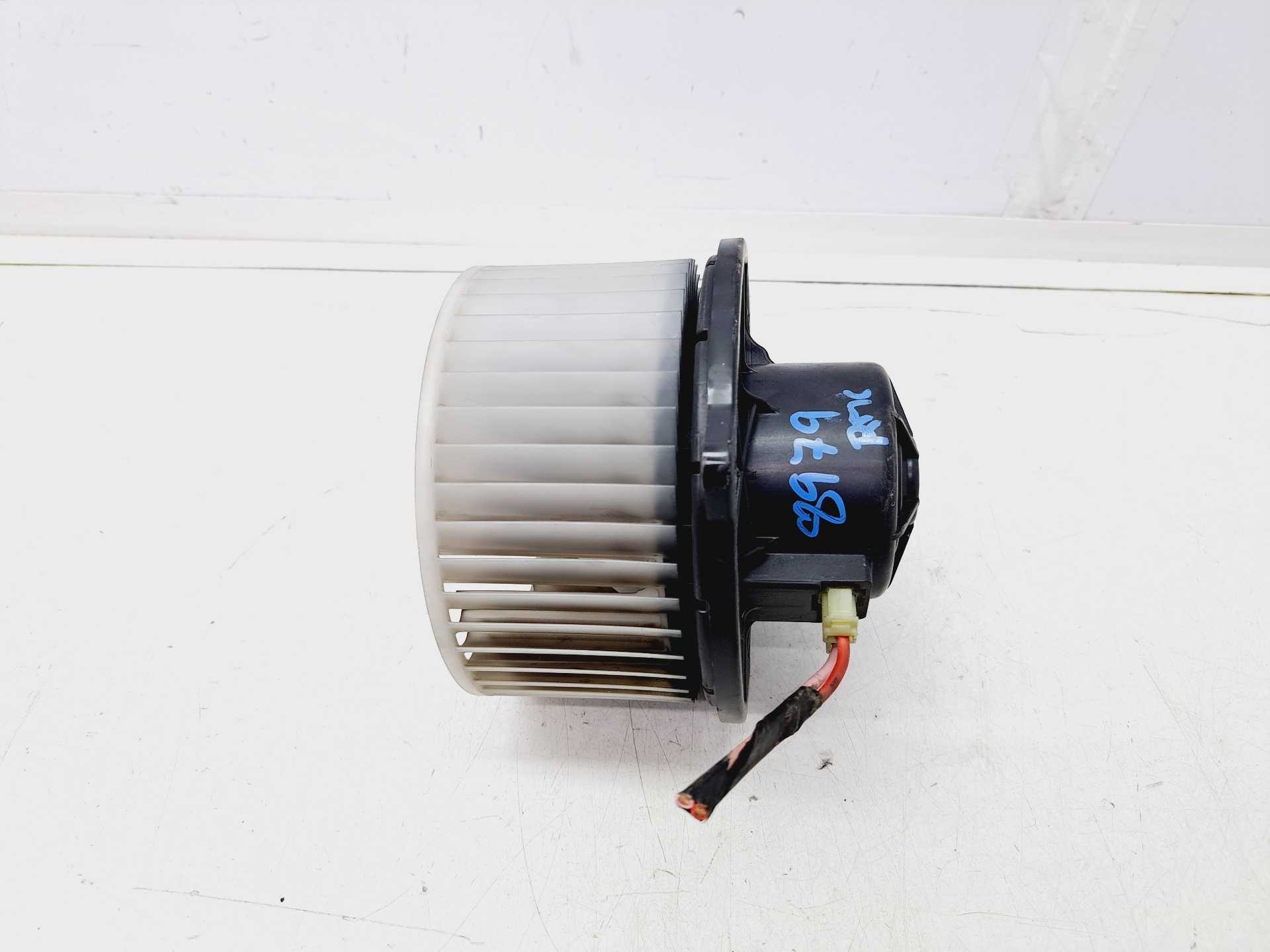 Recambio de motor calefaccion para hyundai santa fe (bm) 2.2 crdi cat referencia OEM IAM F00S3B2272  
