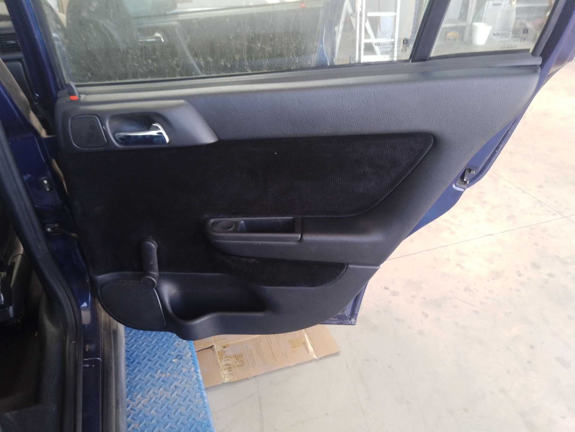 Recambio de guarnecido puerta trasera derecha para opel astra g sedán (t98) 1.6 16v (f69) referencia OEM IAM   