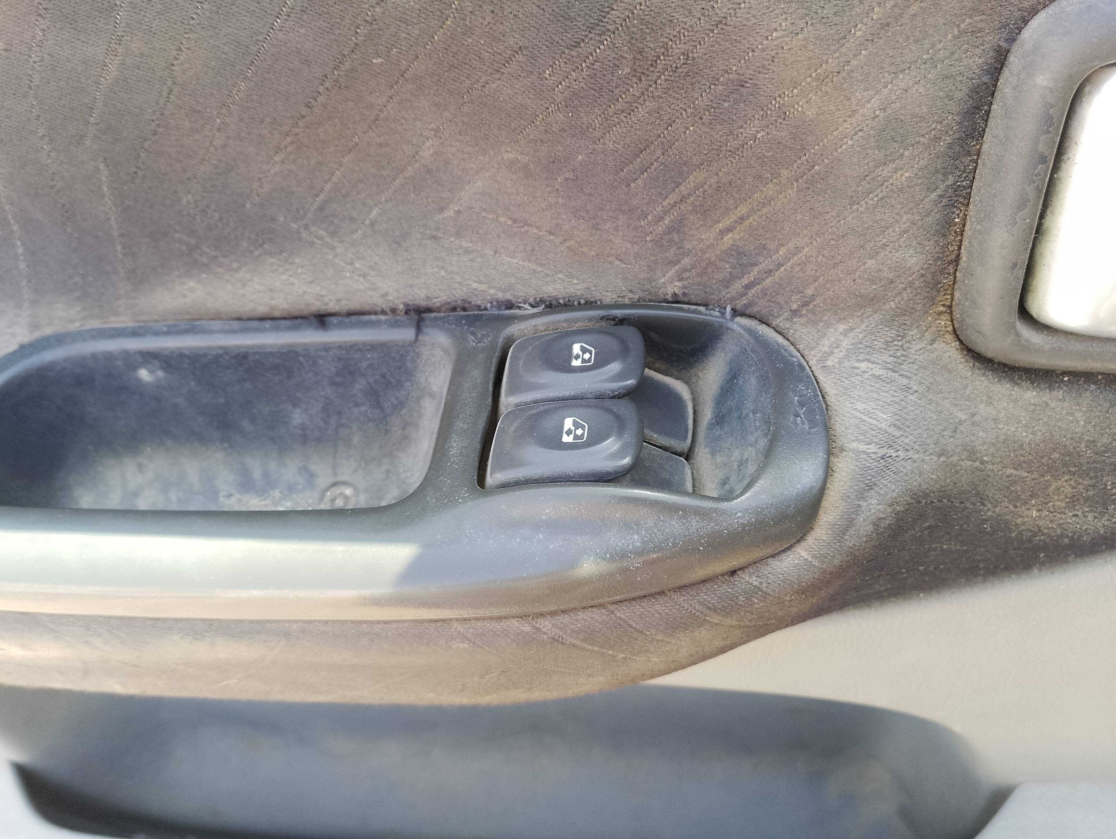 Recambio de mando elevalunas delantero izquierdo para renault scenic (ja..) 1.9 dci authentique referencia OEM IAM   