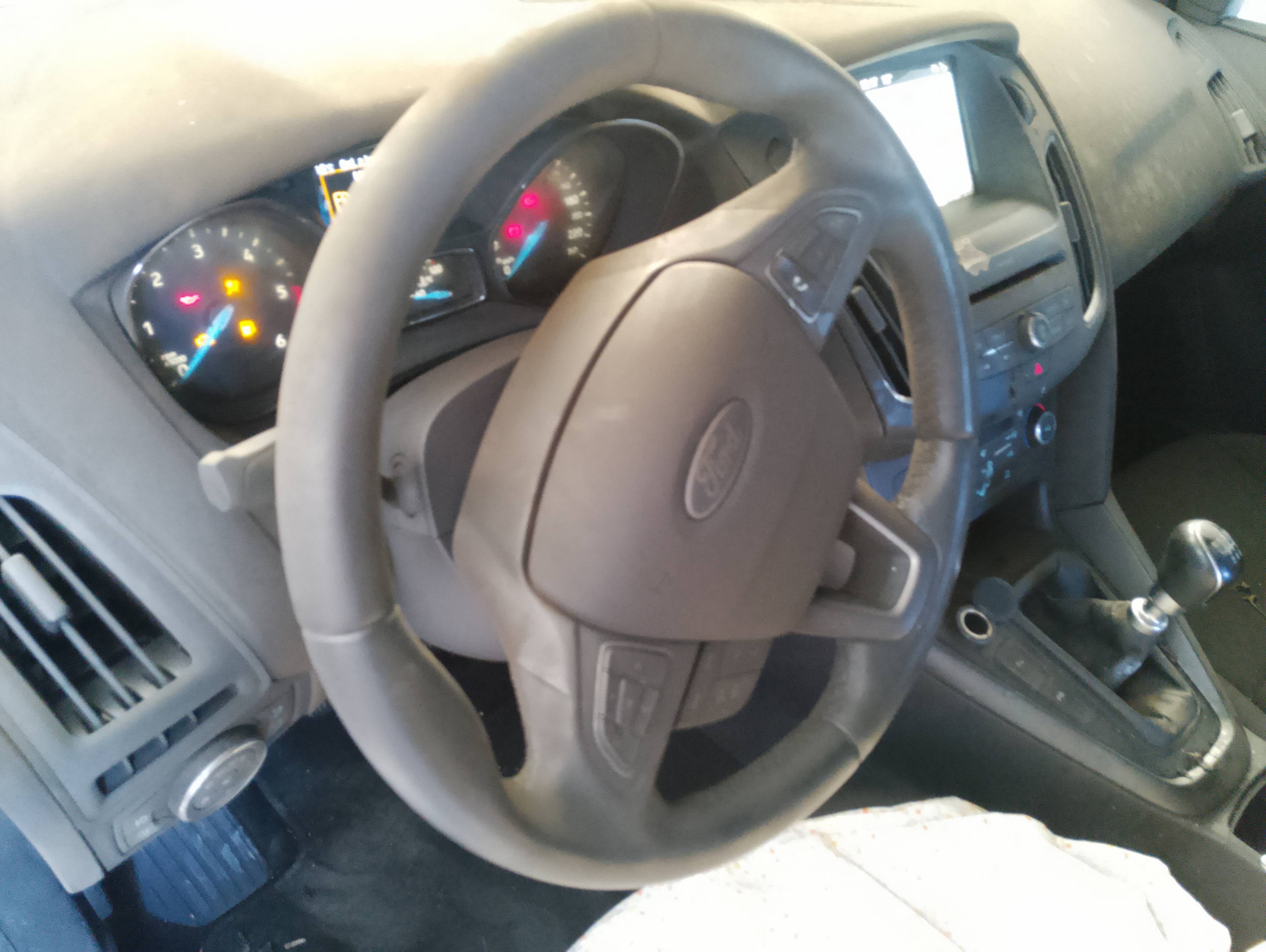 Recambio de volante para ford focus lim. black&red referencia OEM IAM   
