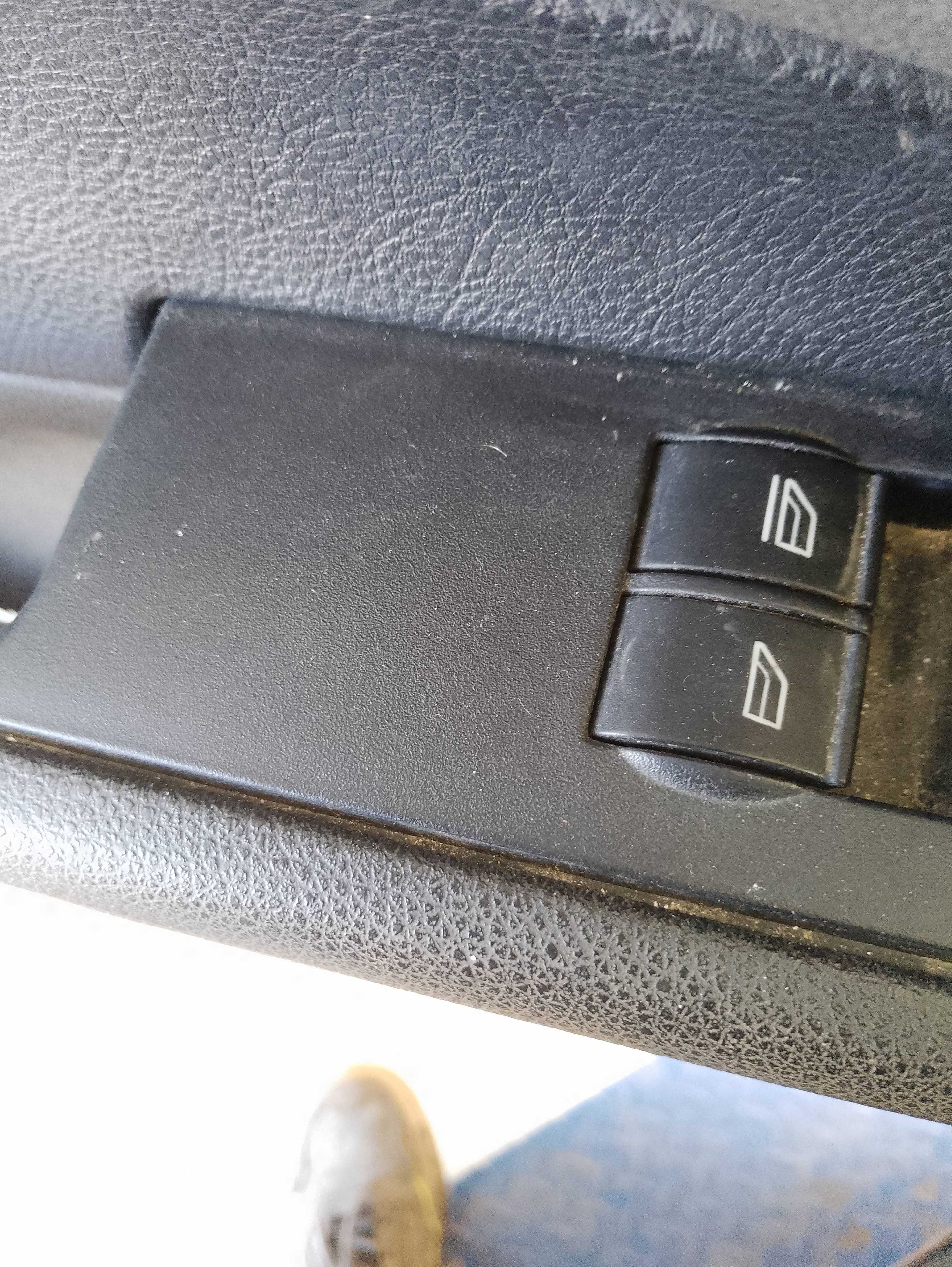 Recambio de mando elevalunas delantero izquierdo para ford focus berlina (cap) ambiente (d) referencia OEM IAM   