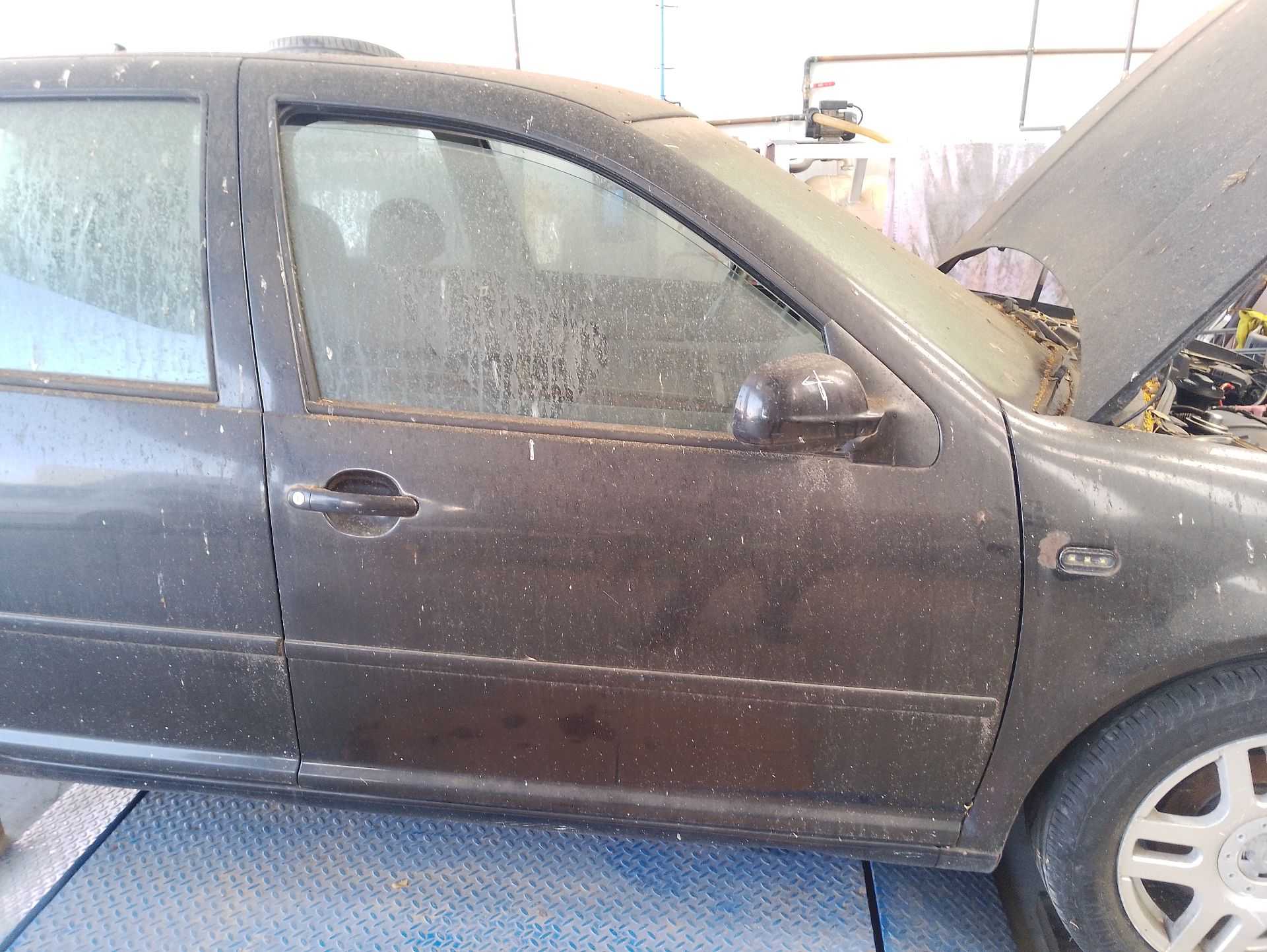 Recambio de puerta delantera derecha para volkswagen golf iv (1j1) 1.9 tdi referencia OEM IAM 1J4831056H  