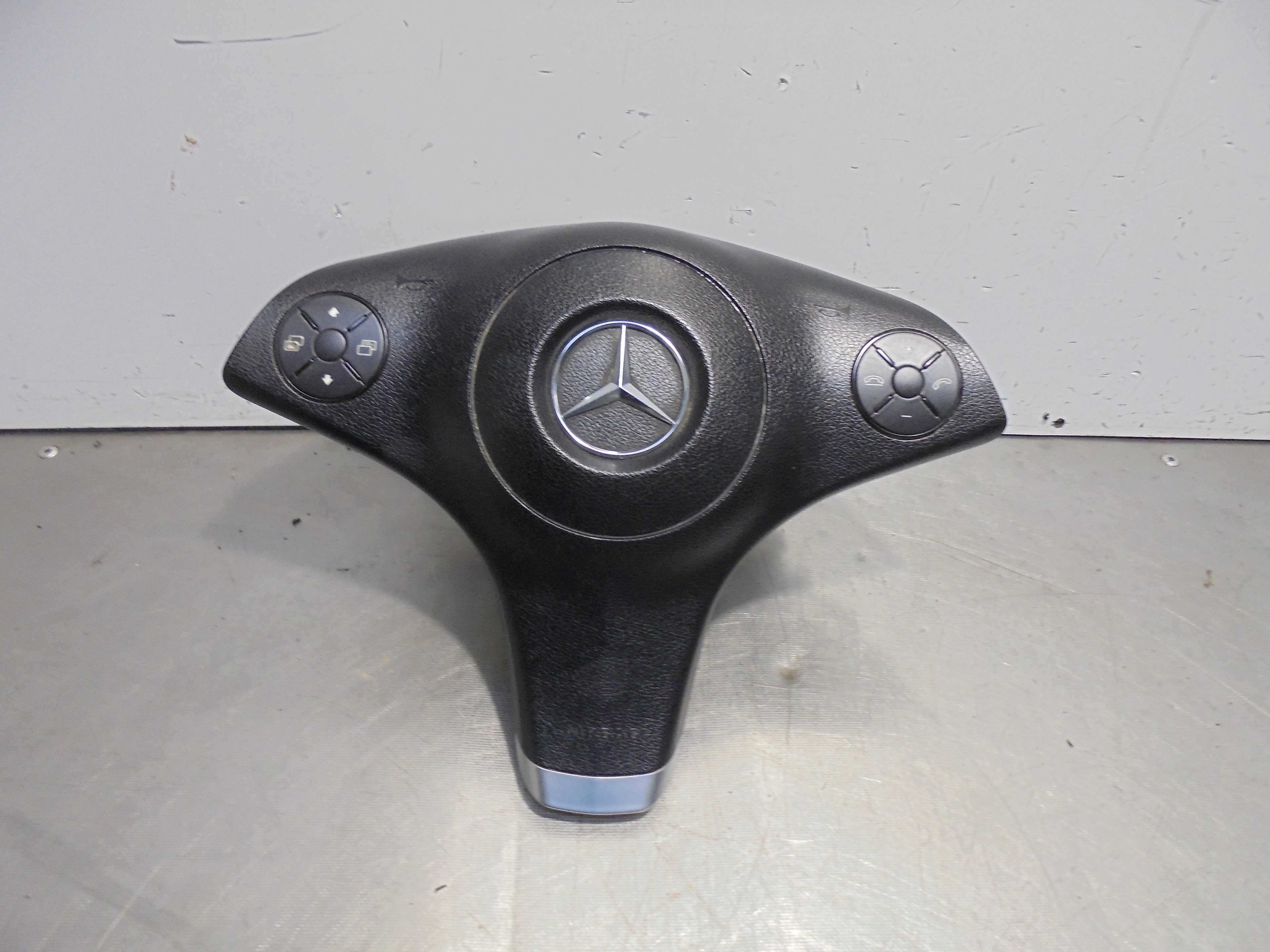 Recambio de airbag delantero izquierdo para mercedes-benz clase cls (w219) 350 cgi (219.357) referencia OEM IAM A2308601202 6092