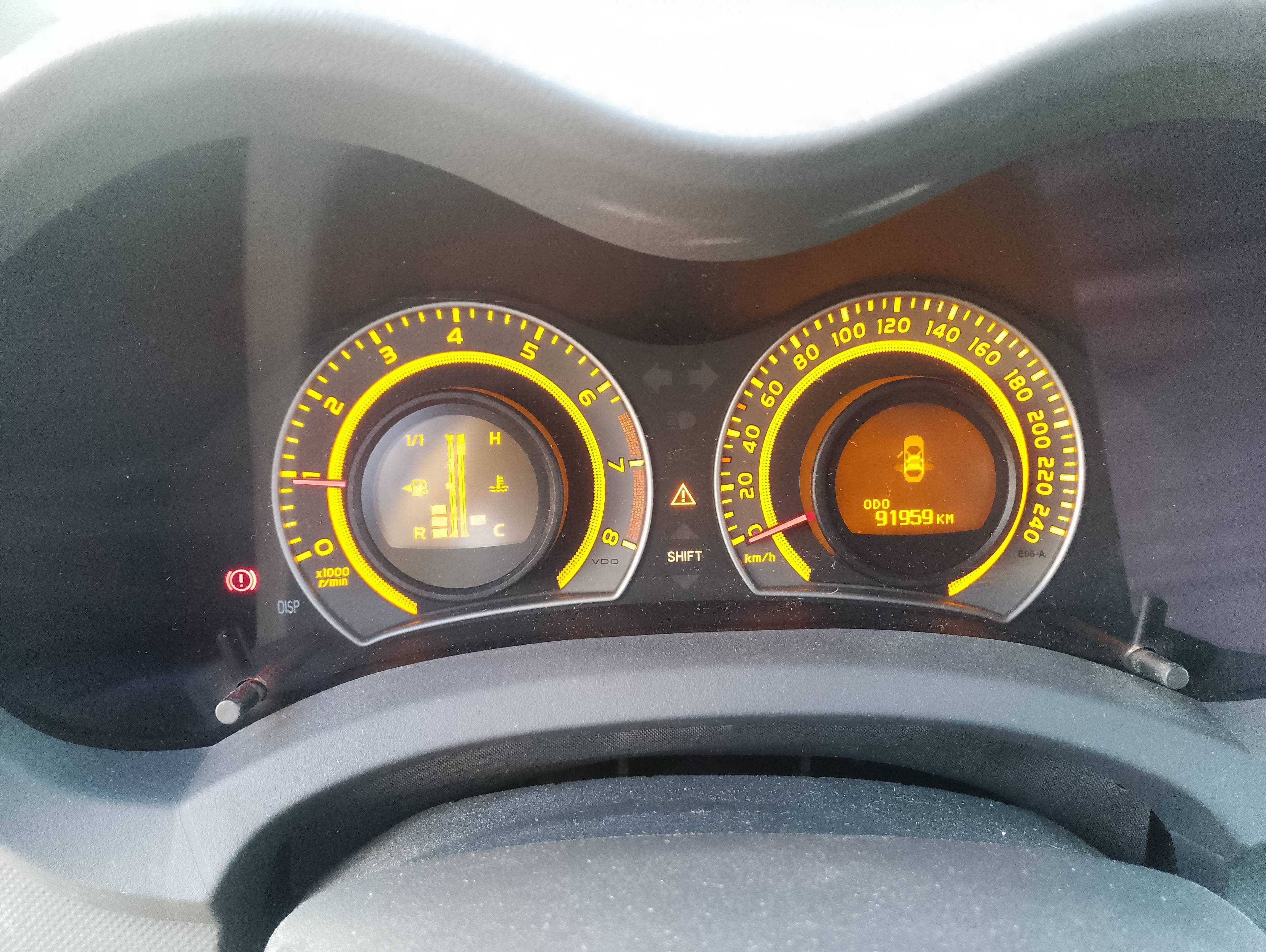Recambio de cuadro instrumentos para toyota auris luna referencia OEM IAM   
