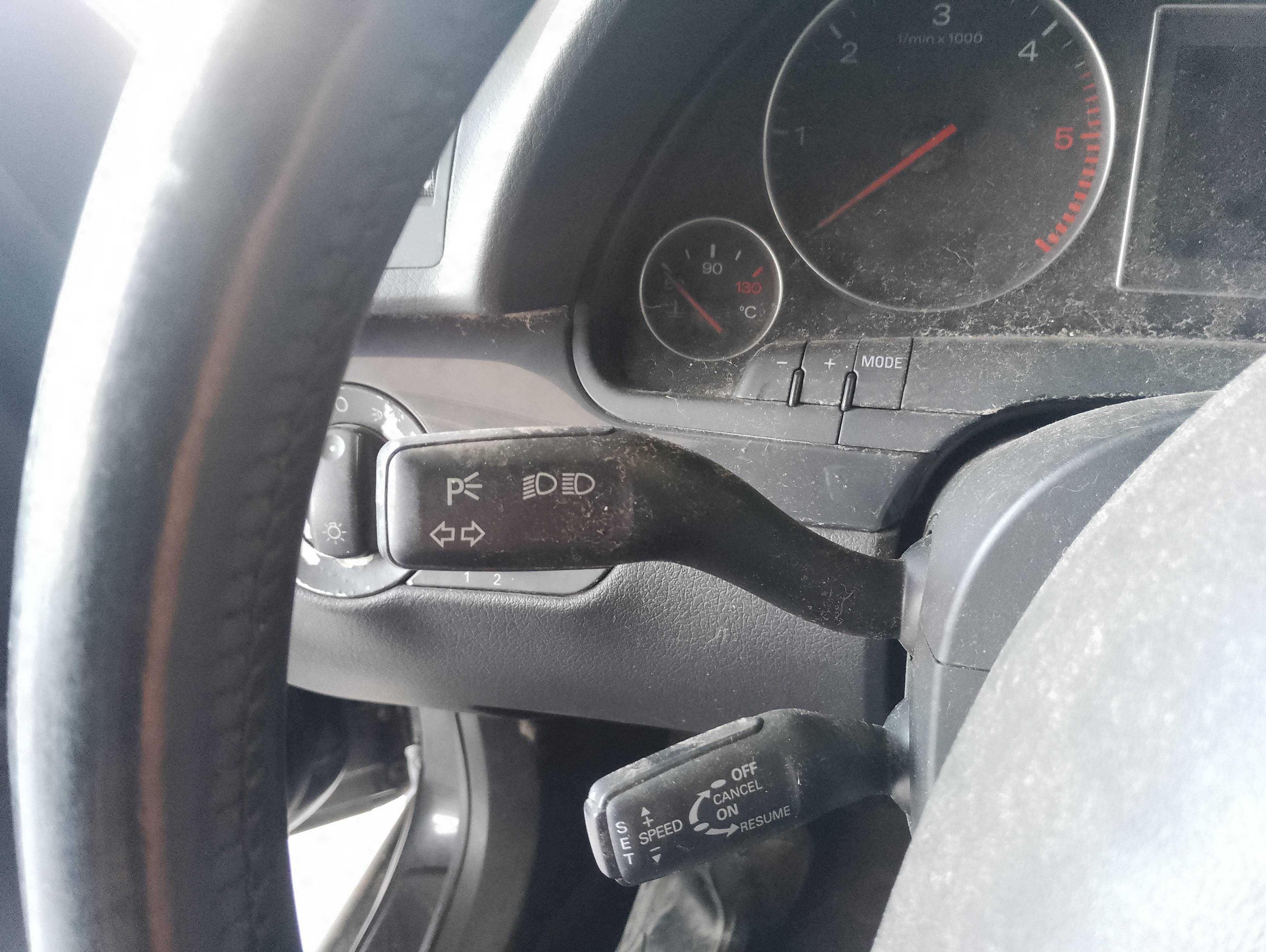 Recambio de mando intermitentes para audi a4 berlina (8e) 1.9 tdi (96kw) referencia OEM IAM   