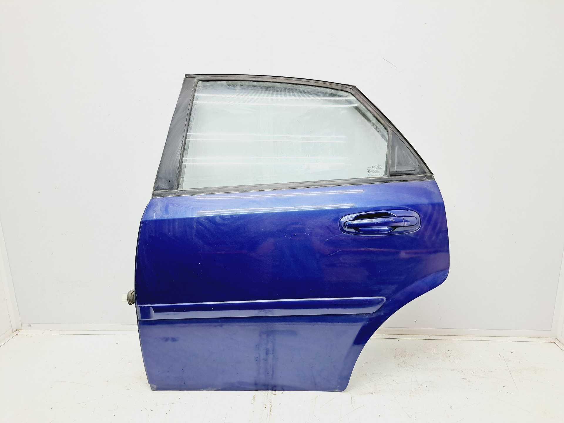 Recambio de puerta trasera izquierda para chevrolet nubira berlina 1.6 cat referencia OEM IAM   