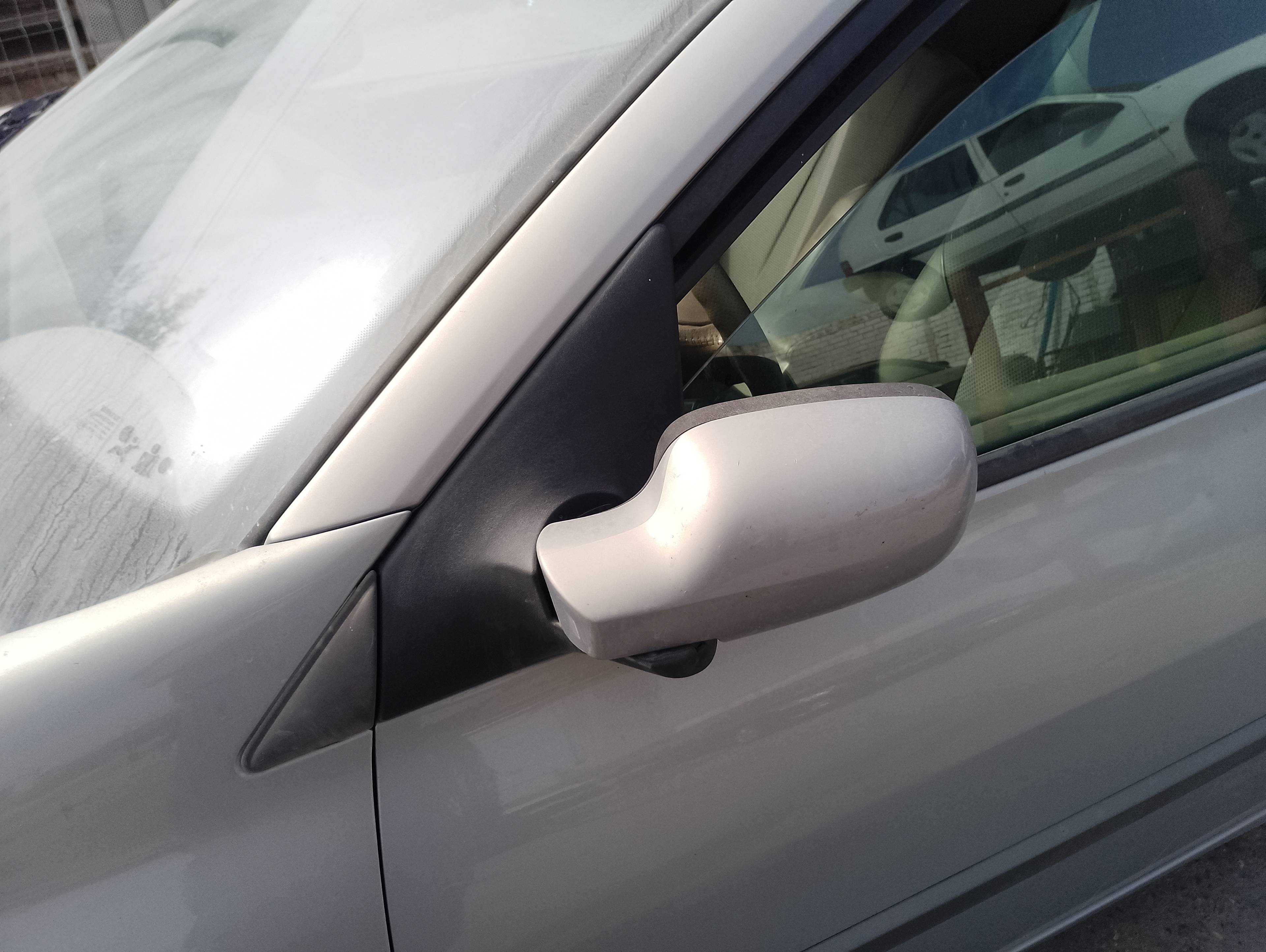 Recambio de retrovisor izquierdo para renault megane ii familiar authentique confort referencia OEM IAM   