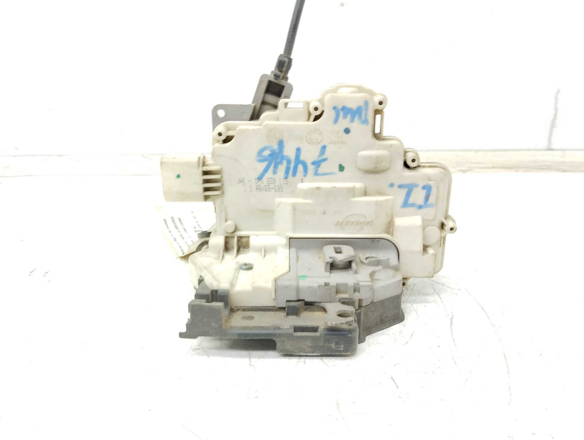 Recambio de cerradura puerta trasera izquierda para seat leon (1p1) comfort limited referencia OEM IAM 1P0839015  