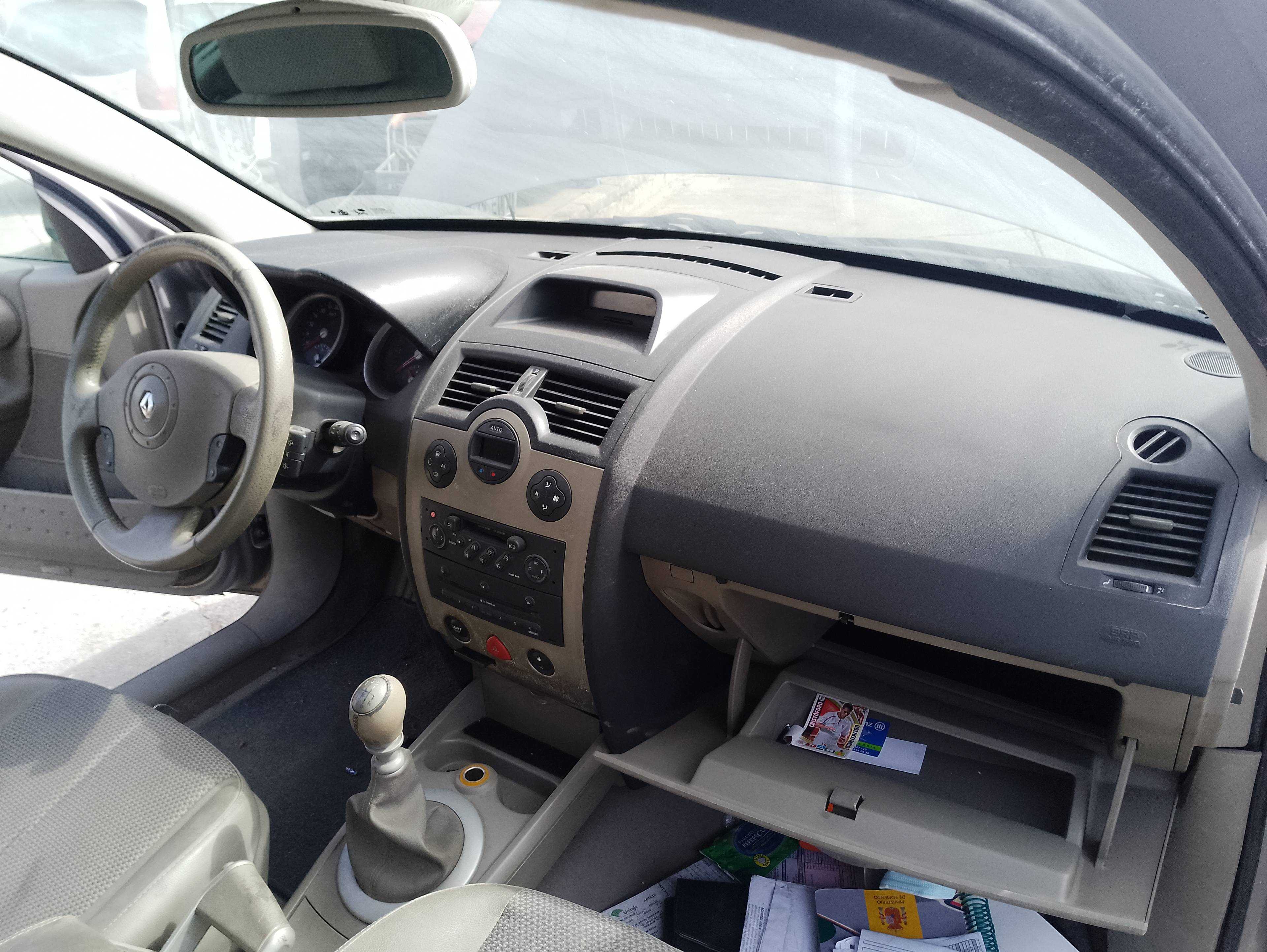 Recambio de salpicadero para renault megane ii familiar authentique confort referencia OEM IAM   