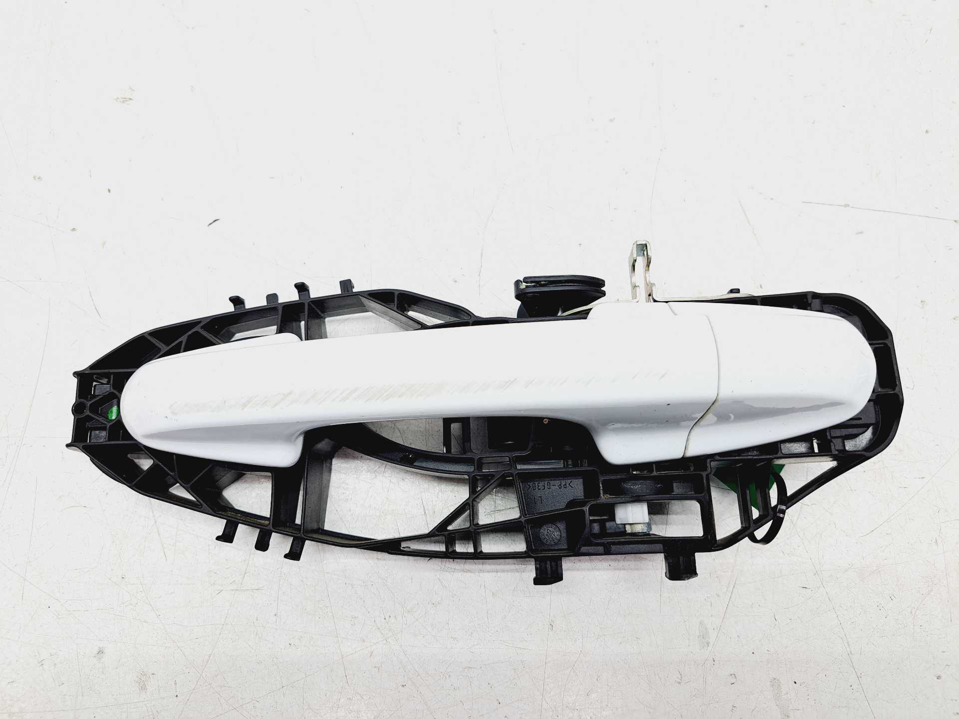 Recambio de maneta exterior trasera izquierda para ford puma hybrid st-line referencia OEM IAM  2126416 