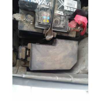 CAJA RELES / FUSIBLES 