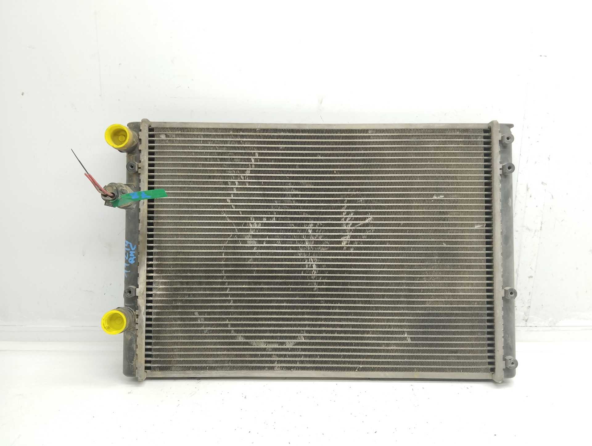 Recambio de radiador agua para volkswagen polo berlina (6n2) trendline referencia OEM IAM 6N0121253AC  