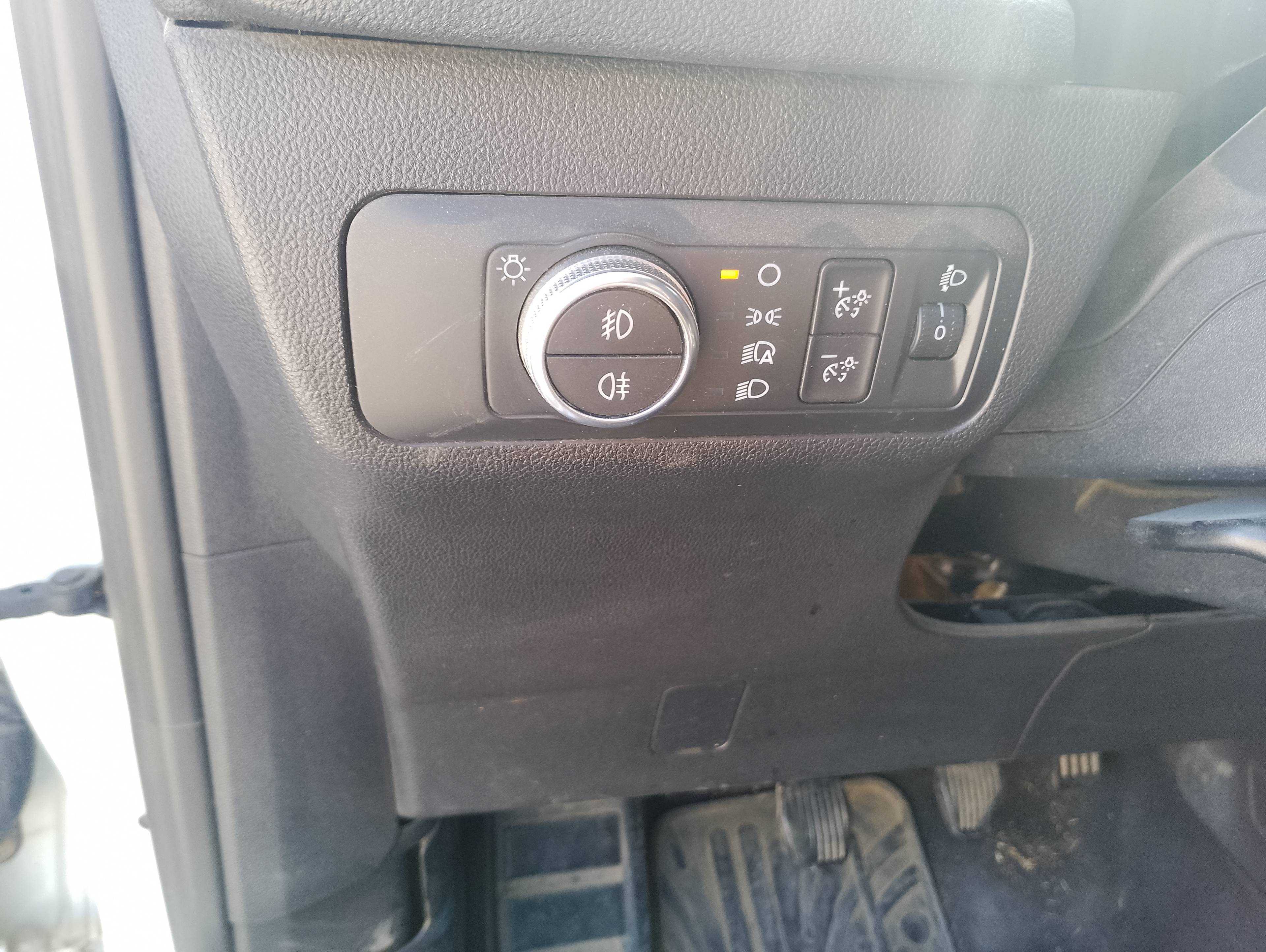 Recambio de mando luces para ford kuga trend referencia OEM IAM   
