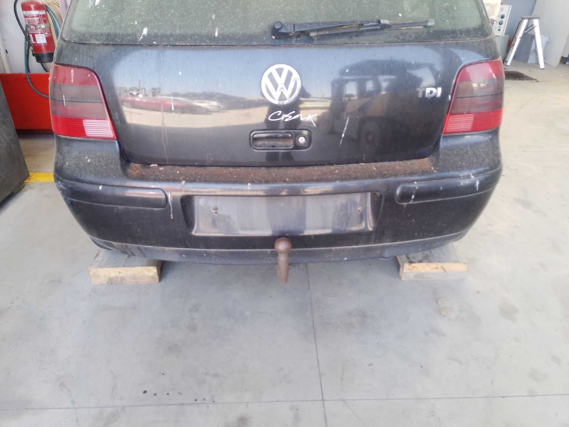 Recambio de paragolpes trasero para volkswagen golf iv (1j1) 1.9 tdi referencia OEM IAM 1J6807421DGRU  
