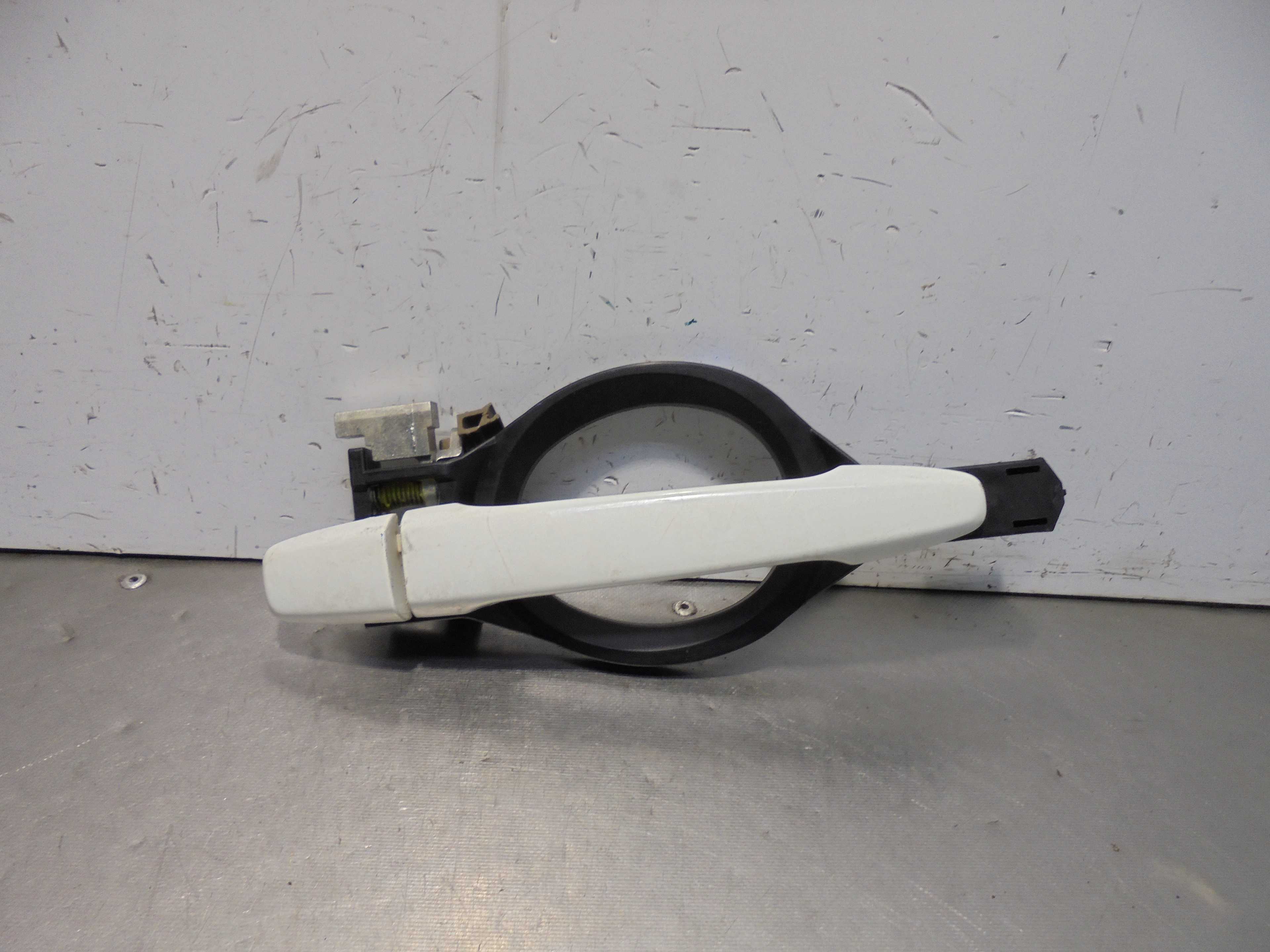 Recambio de maneta exterior delantera derecha para mitsubishi asx (ga0w) challenge 2wd referencia OEM IAM   