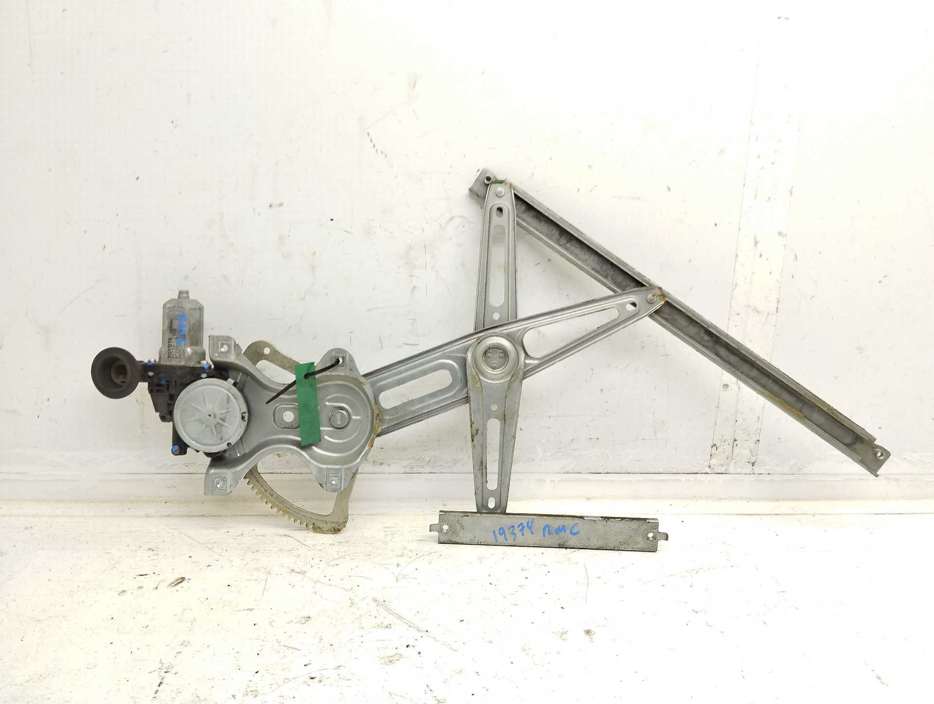 Recambio de elevalunas delantero izquierdo para toyota auris luna referencia OEM IAM 857100D100  