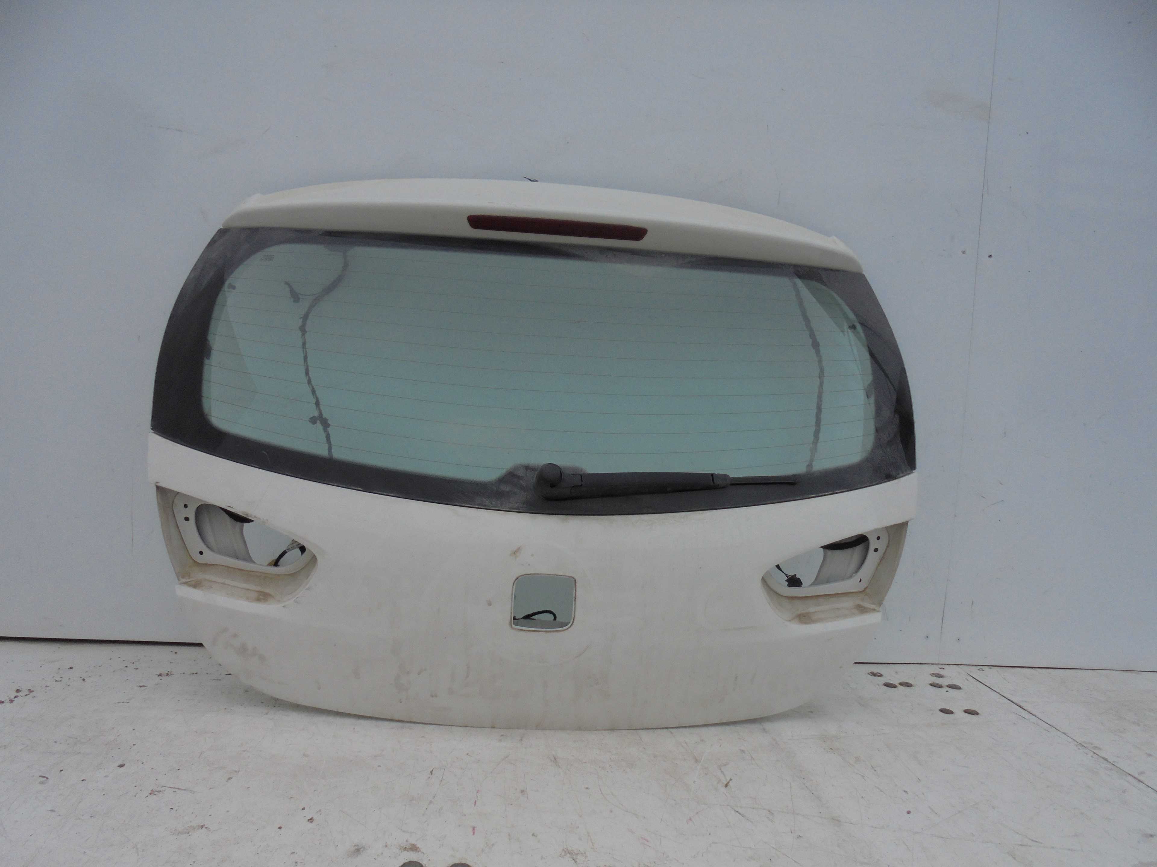 Recambio de porton trasero para seat leon (1p1) 1.9 tdi referencia OEM IAM   