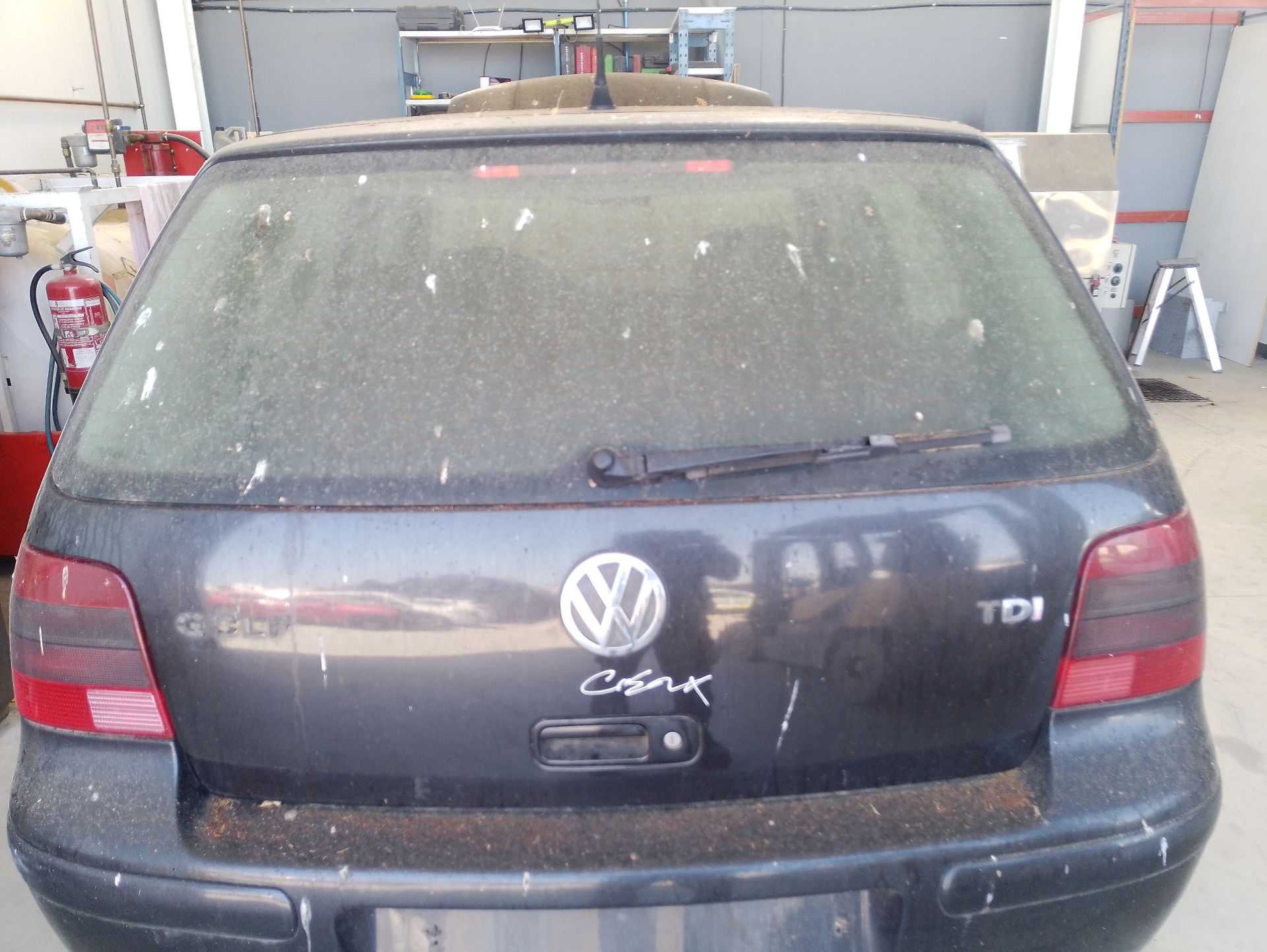 Recambio de porton trasero para volkswagen golf iv (1j1) 1.9 tdi referencia OEM IAM 1J6827025G  