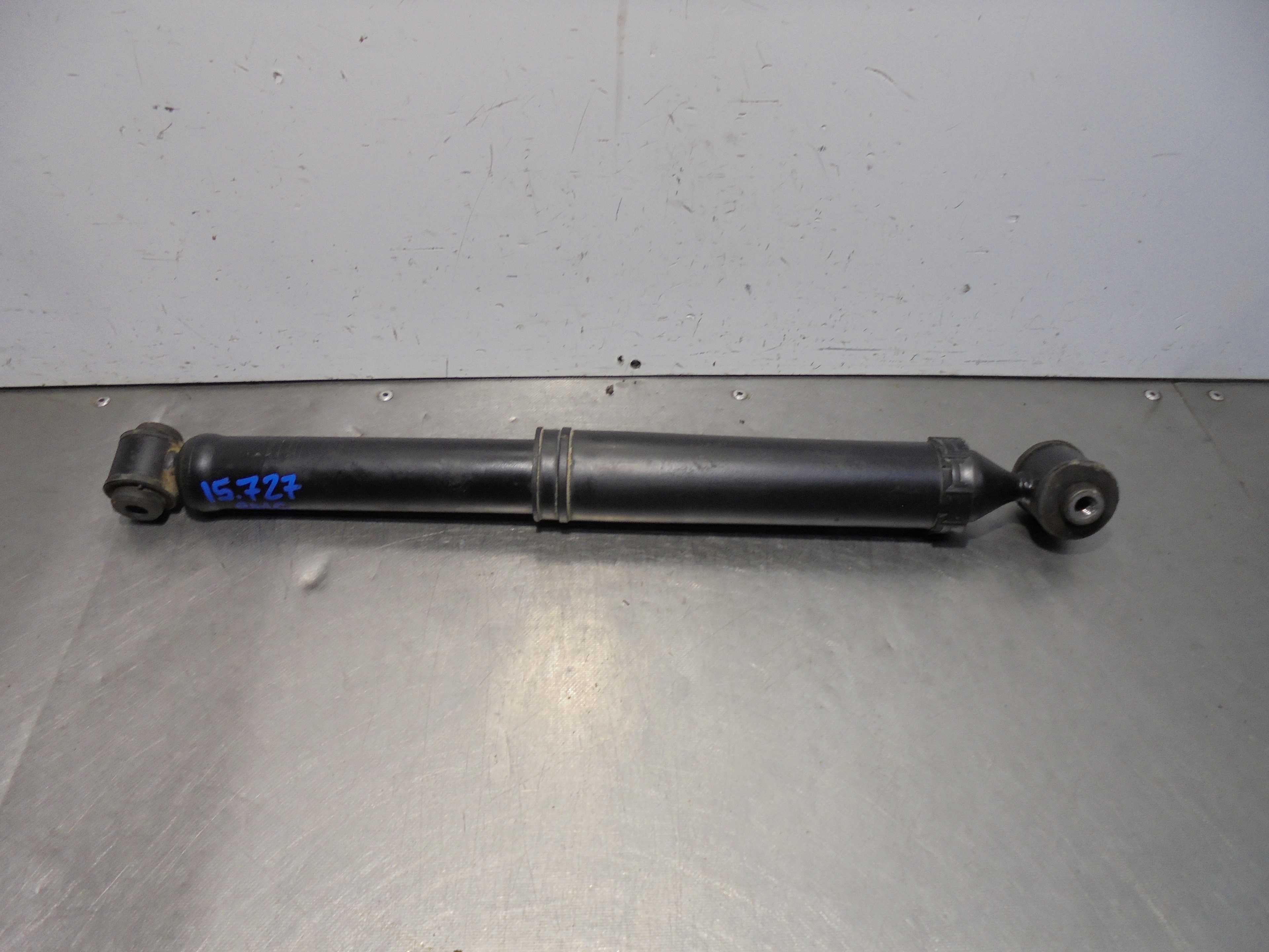 Recambio de amortiguador trasero derecho para peugeot 2008 (--.2013) active referencia OEM IAM 9677172880  