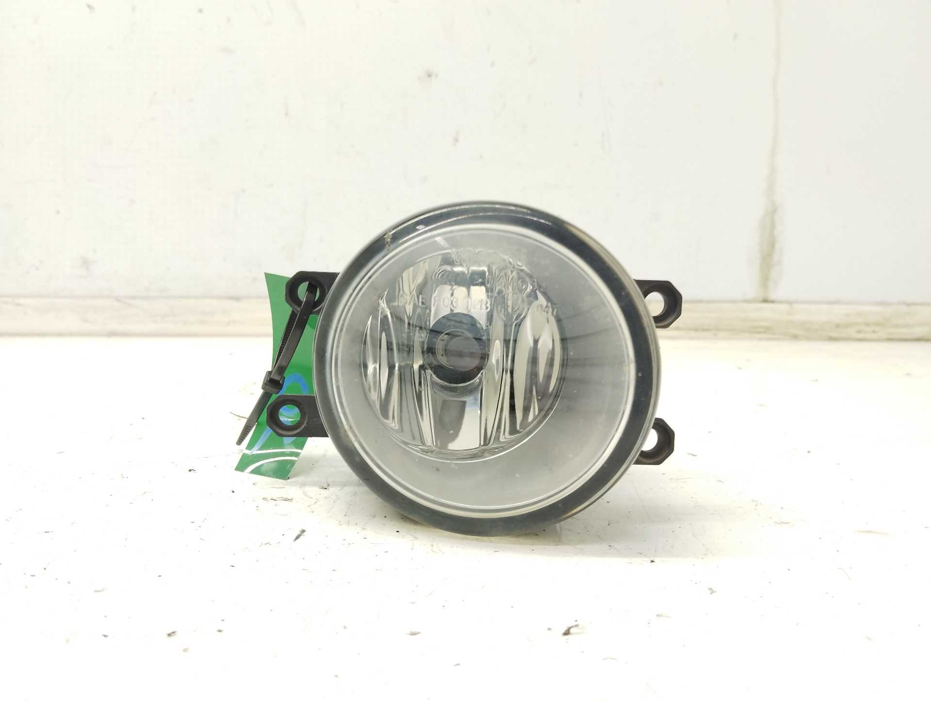Recambio de faro antiniebla derecho para toyota auris luna referencia OEM IAM 89210656  