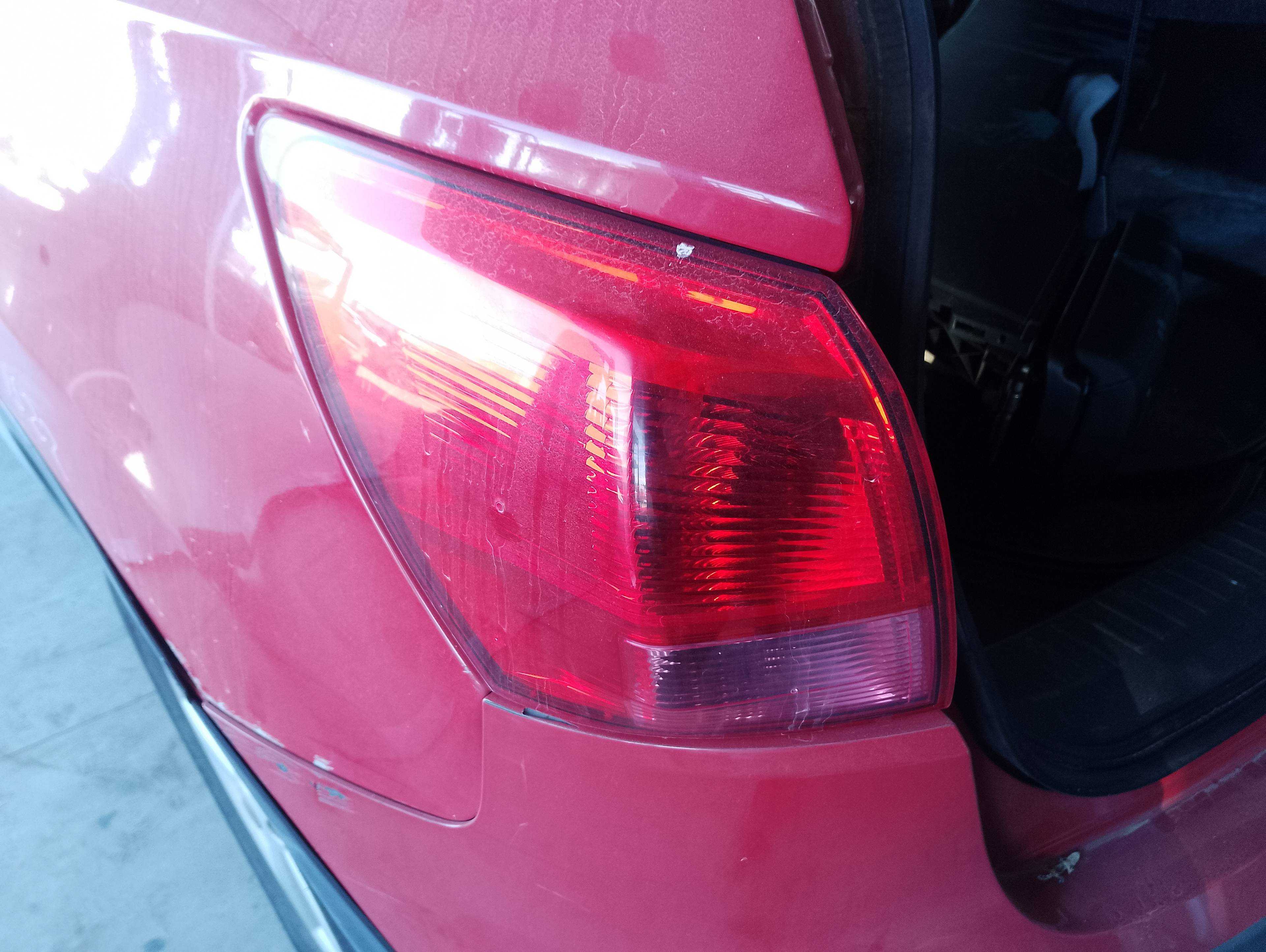 Recambio de piloto trasero izquierdo para nissan qashqai (j10) acenta referencia OEM IAM   