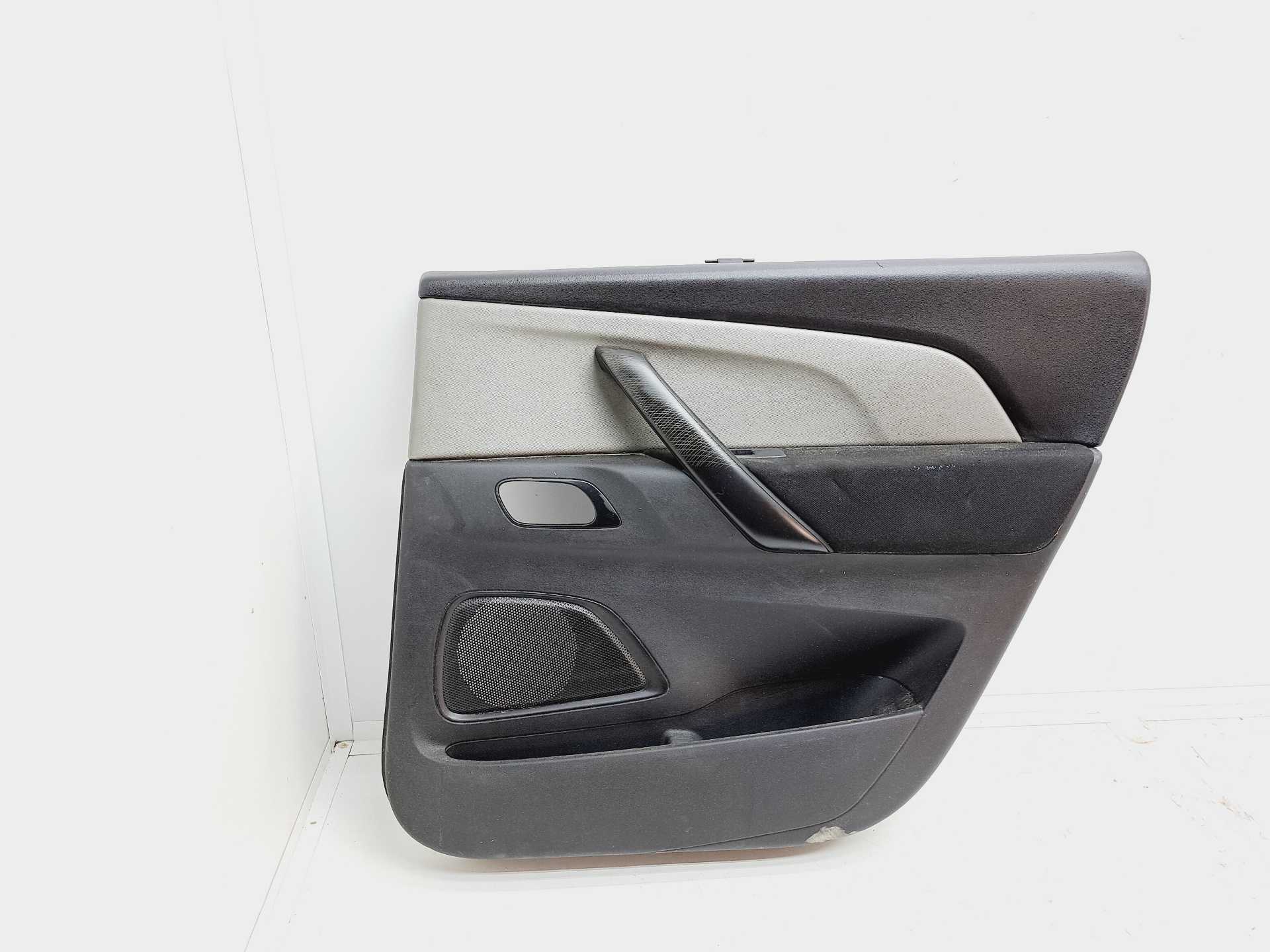 Recambio de guarnecido puerta trasera derecha para citroën c4 picasso origins referencia OEM IAM   