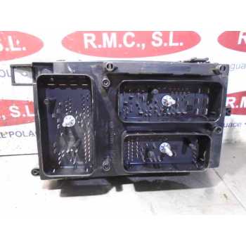 Recambio de caja reles / fusibles para opel astra gtc cosmo referencia OEM IAM 015349211 743381 1534937