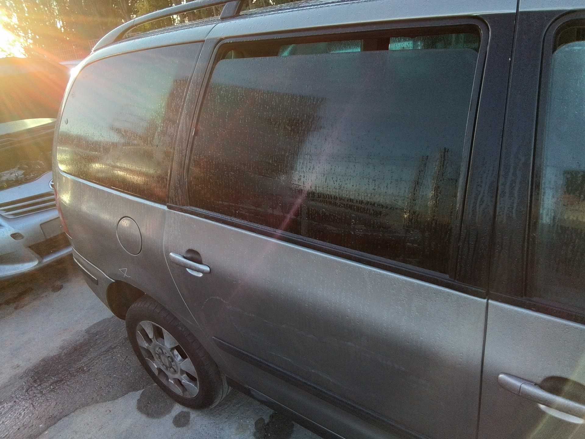 Recambio de puerta trasera derecha para seat alhambra (710) reference referencia OEM IAM   