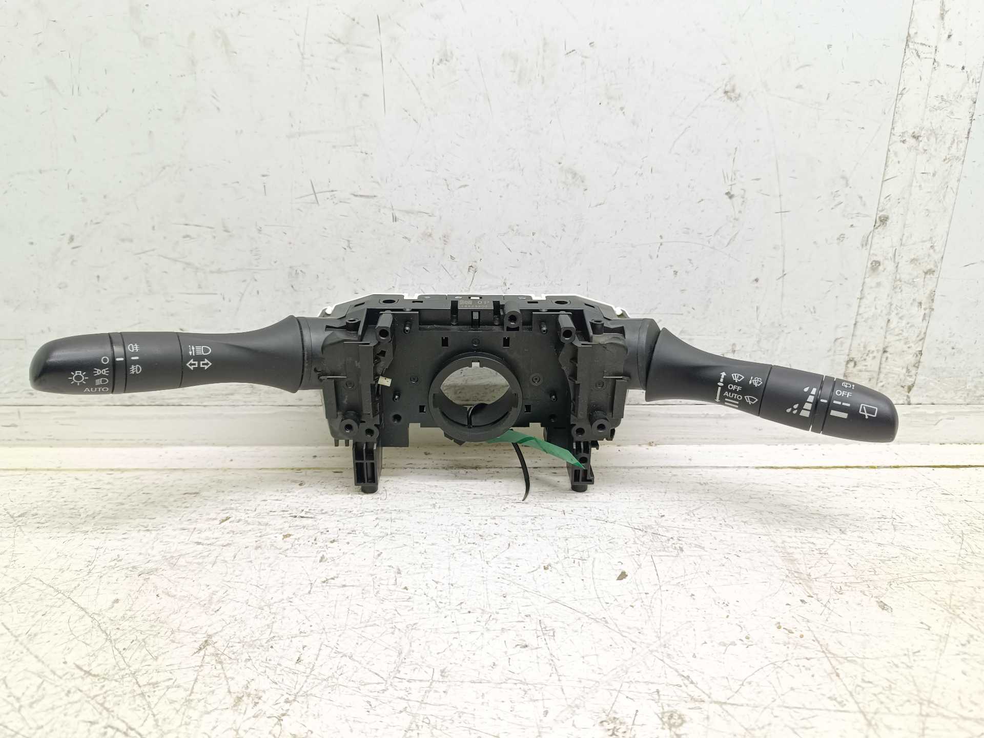 Recambio de mando luces para nissan qashqai (j11) n-style referencia OEM IAM 19923SD2 255604EA2B 