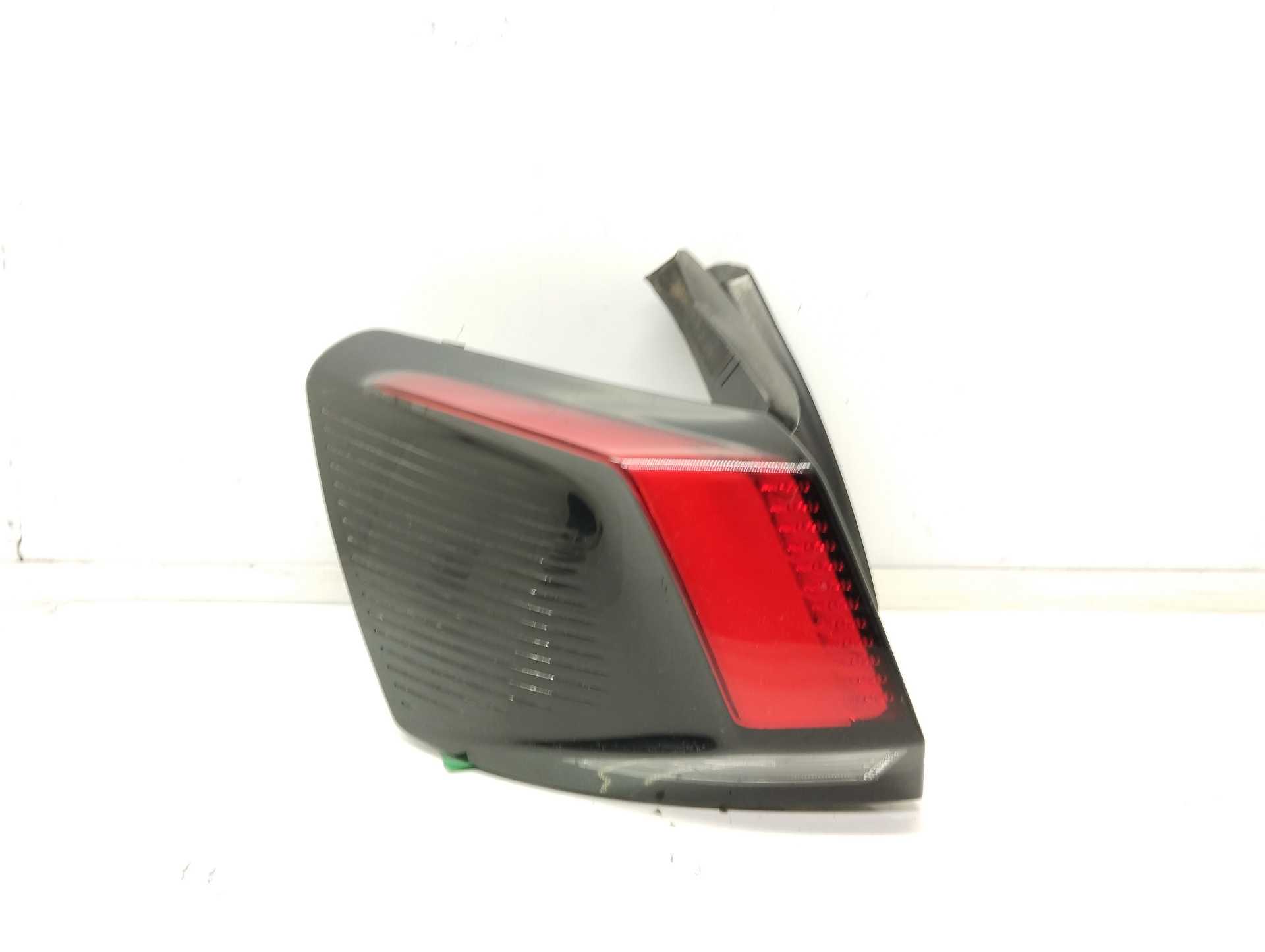 Recambio de piloto trasero izquierdo para peugeot 3008 active referencia OEM IAM 9810477180 81550101 