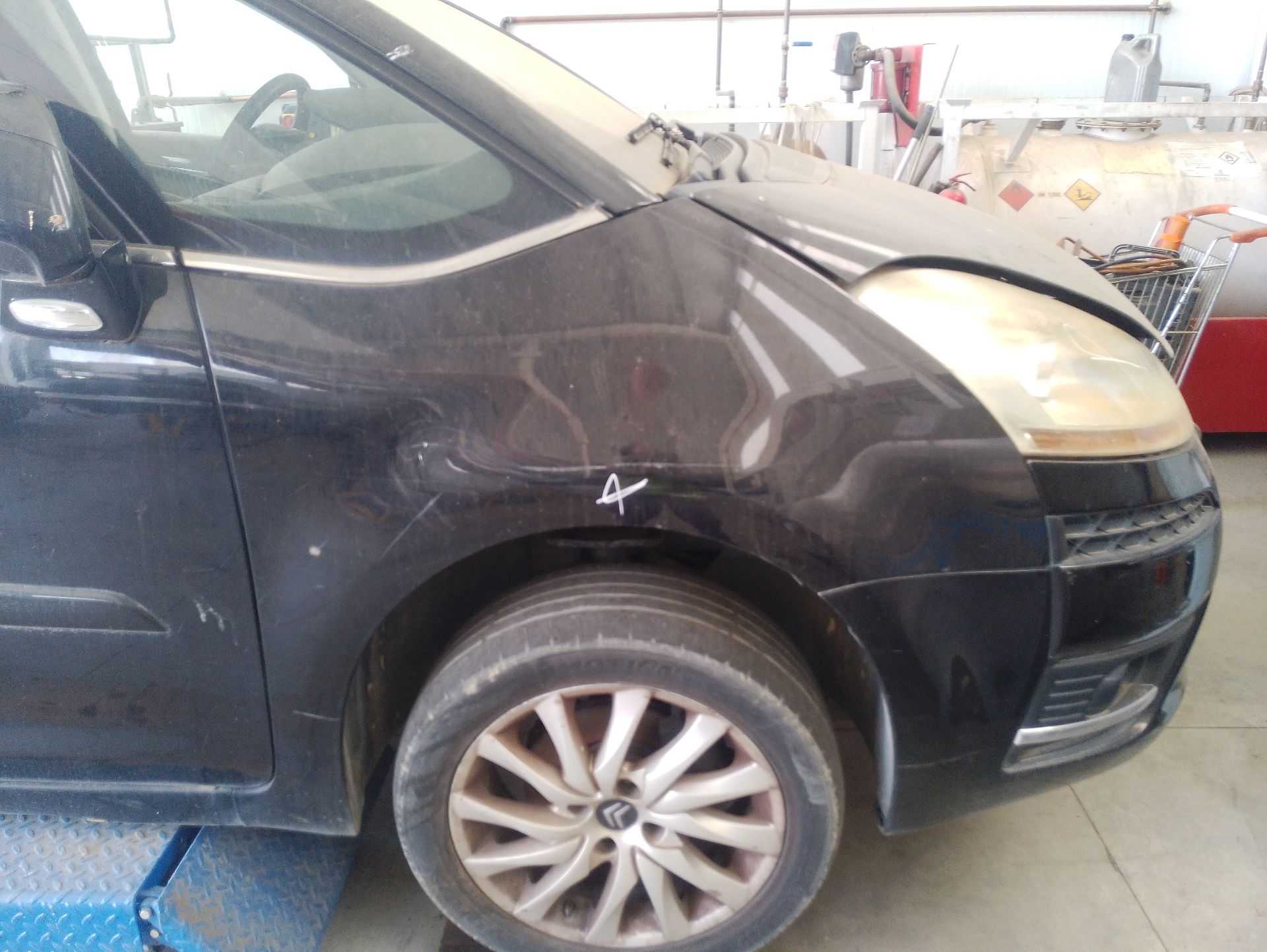Recambio de aleta delantera derecha para citroën c4 picasso i monospace (ud_) 1.6 hdi referencia OEM IAM 7841X2  