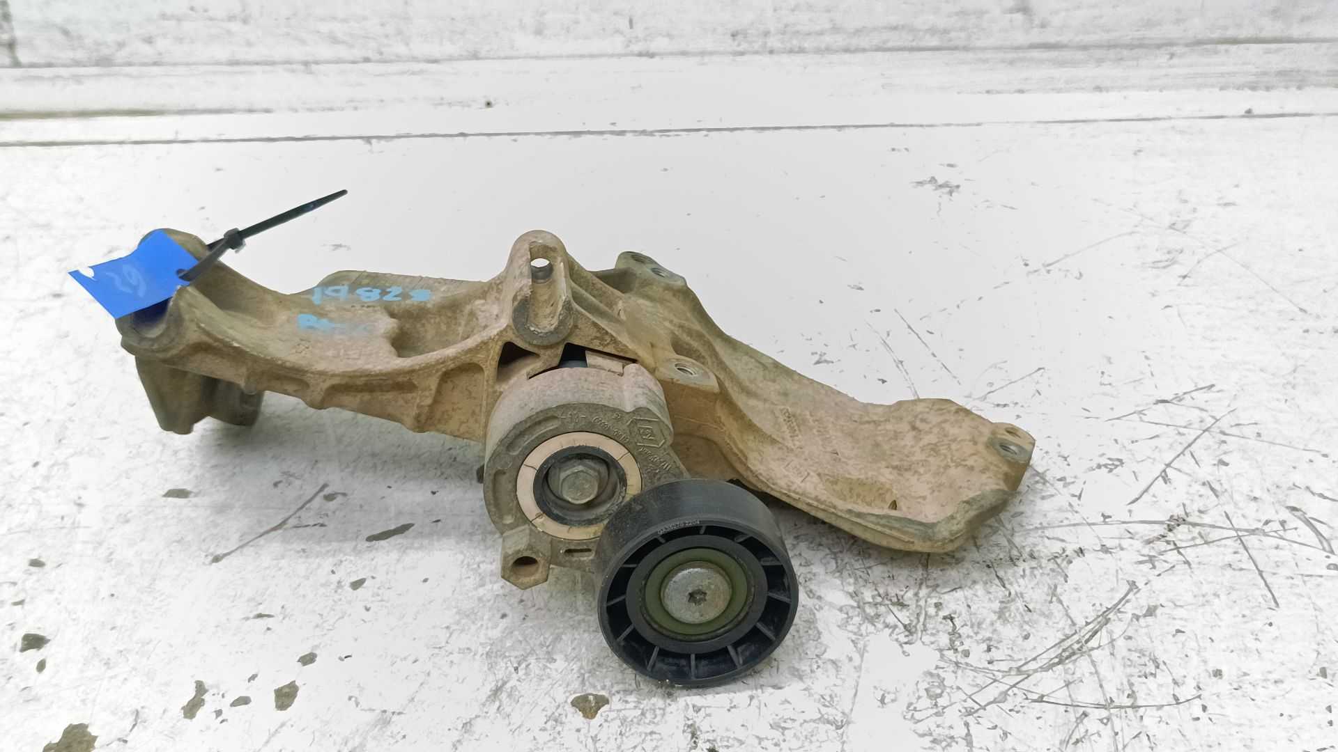 Recambio de soporte alternador para renault kangoo (f/kc0) alize referencia OEM IAM 8200669495  