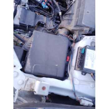 Recambio de caja reles / fusibles para renault megane iii berlina 5 p business referencia OEM IAM   