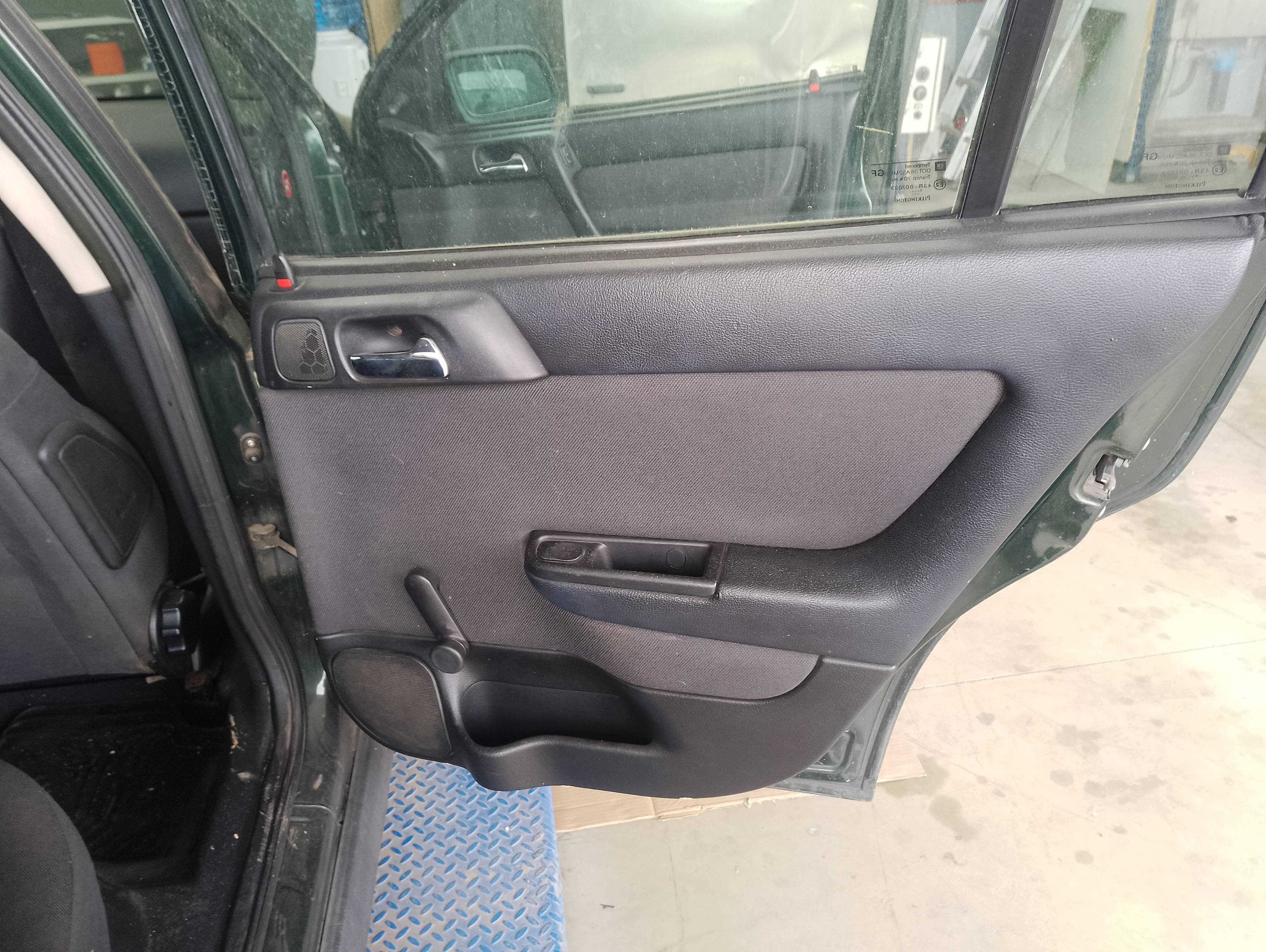 Recambio de guarnecido puerta trasera derecha para opel astra g berlina club referencia OEM IAM   