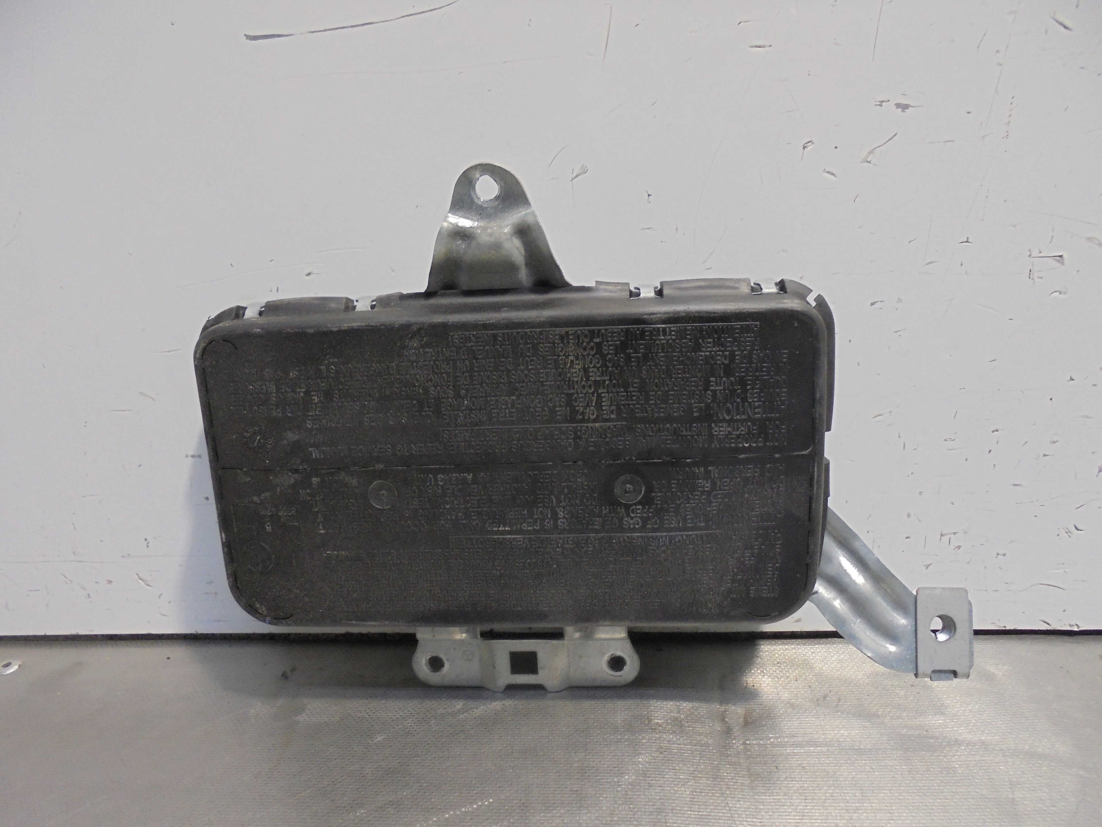 Recambio de airbag lateral trasero izquierdo para mercedes-benz clase cls (w219) 350 cgi (219.357) referencia OEM IAM A203860010