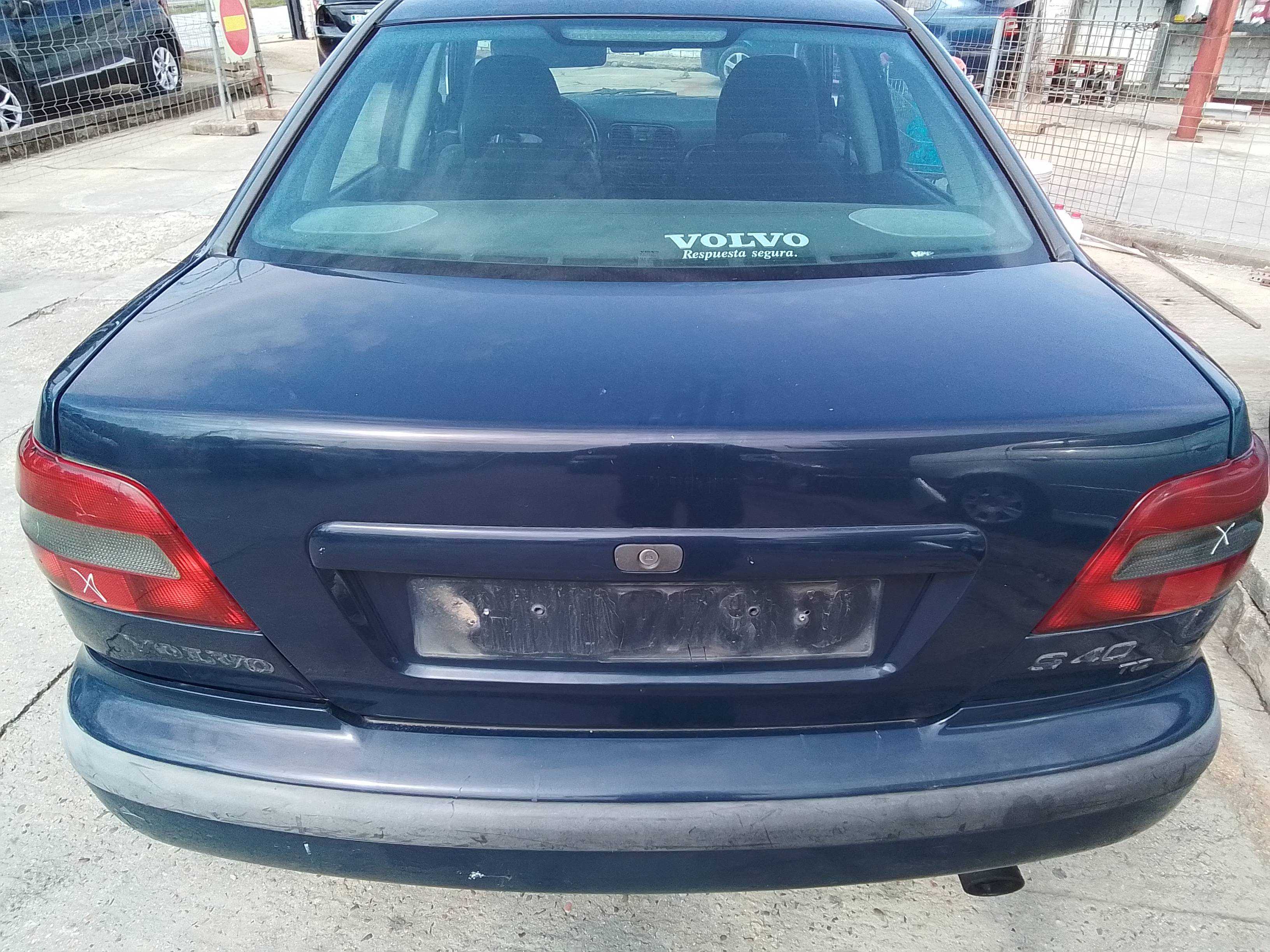 Recambio de tapa maletero para volvo s40 berlina td referencia OEM IAM   