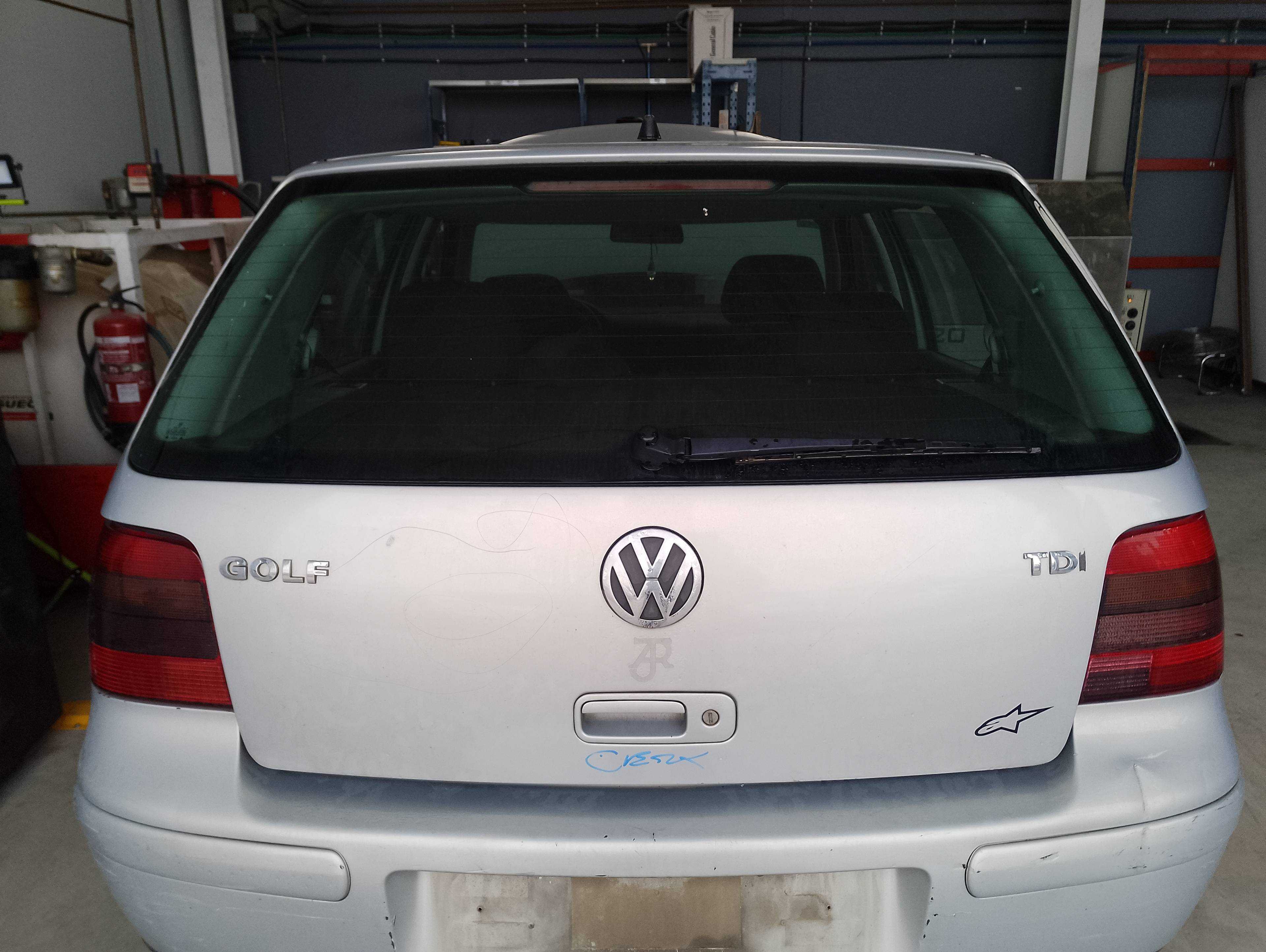 Recambio de porton trasero para volkswagen golf iv berlina (1j1) básico referencia OEM IAM   