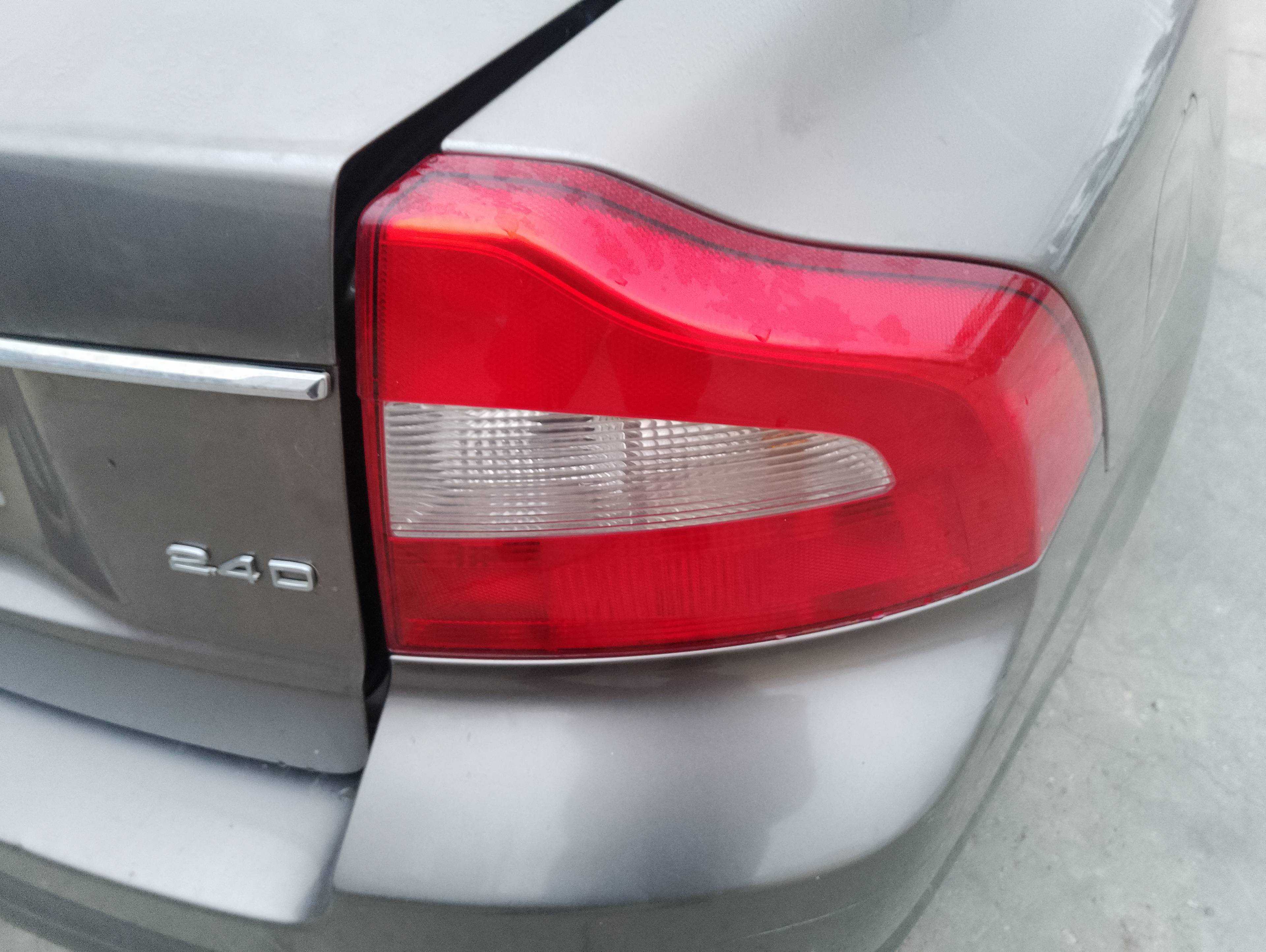Recambio de piloto trasero derecho para volvo s80 berlina 2.4 d referencia OEM IAM   