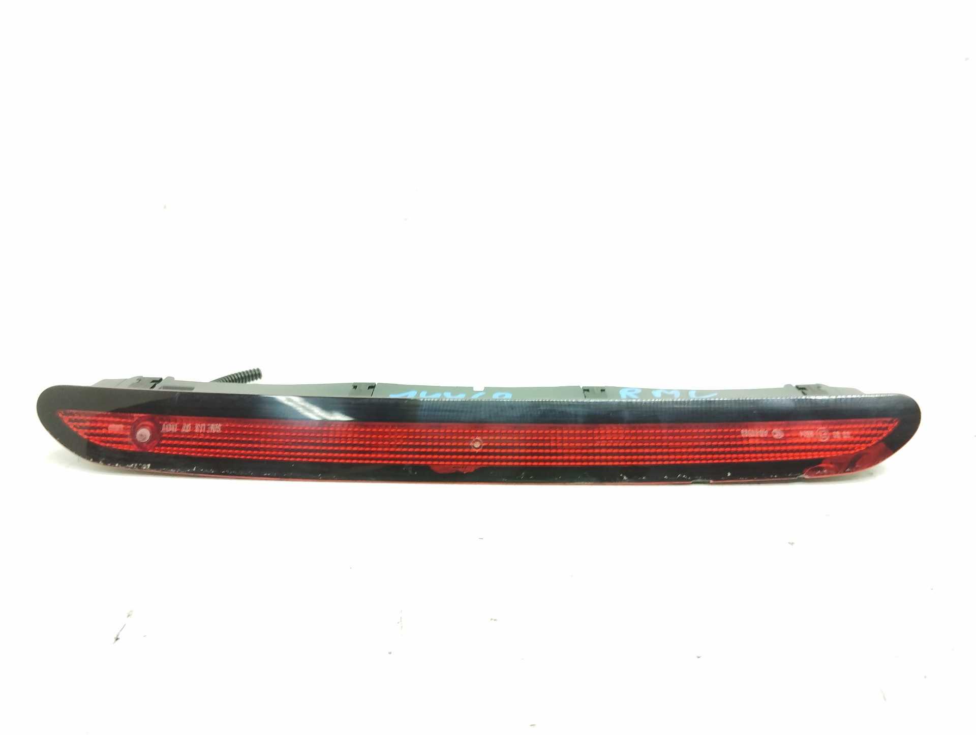 Recambio de luz central de freno para skoda fabia active referencia OEM IAM 3CN945087  