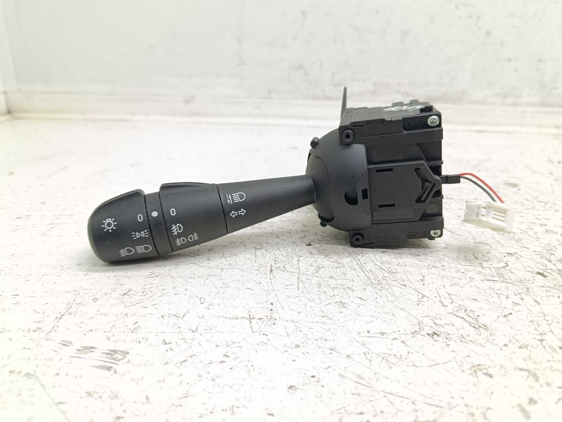 Recambio de mando intermitentes para dacia lodgy 15th anniversary referencia OEM IAM   