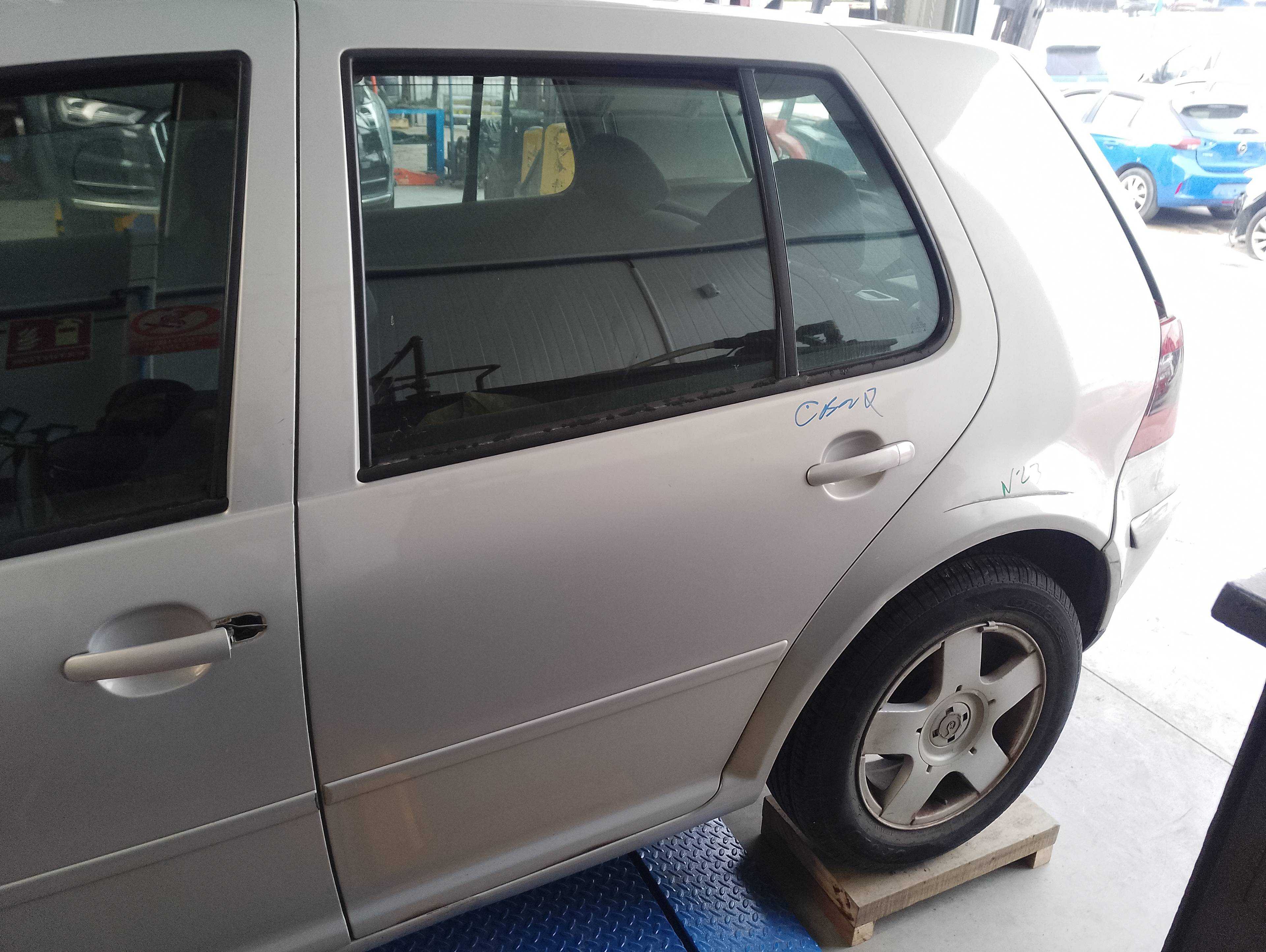 Recambio de puerta trasera izquierda para volkswagen golf iv berlina (1j1) básico referencia OEM IAM   