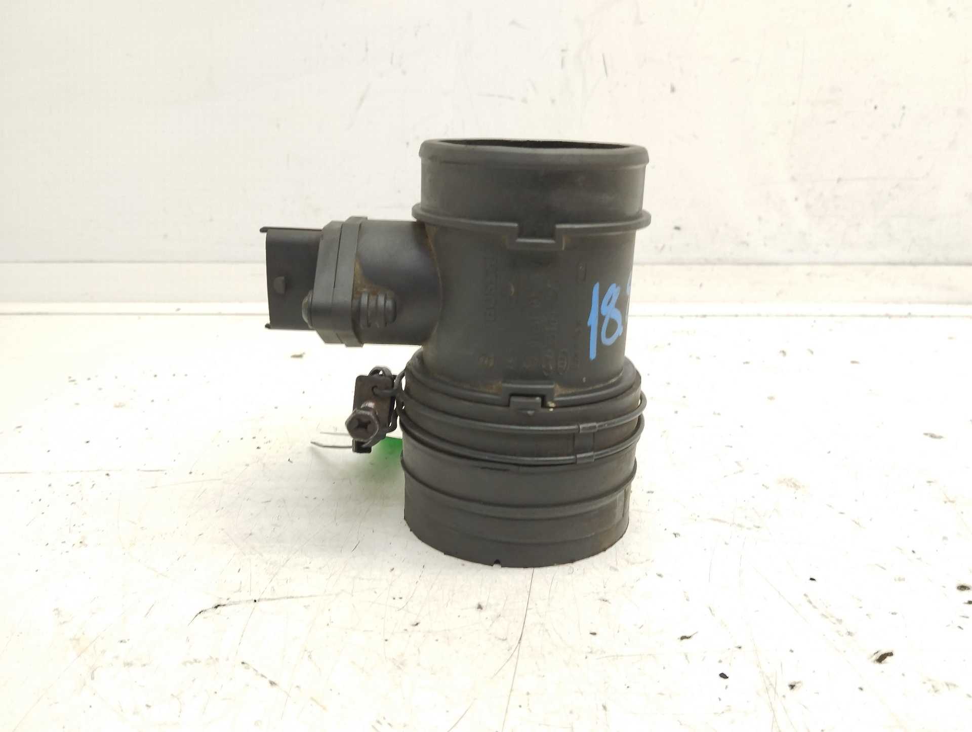Recambio de caudalimetro para kia carens referencia OEM IAM 2816427000 0281002447 BOSCH