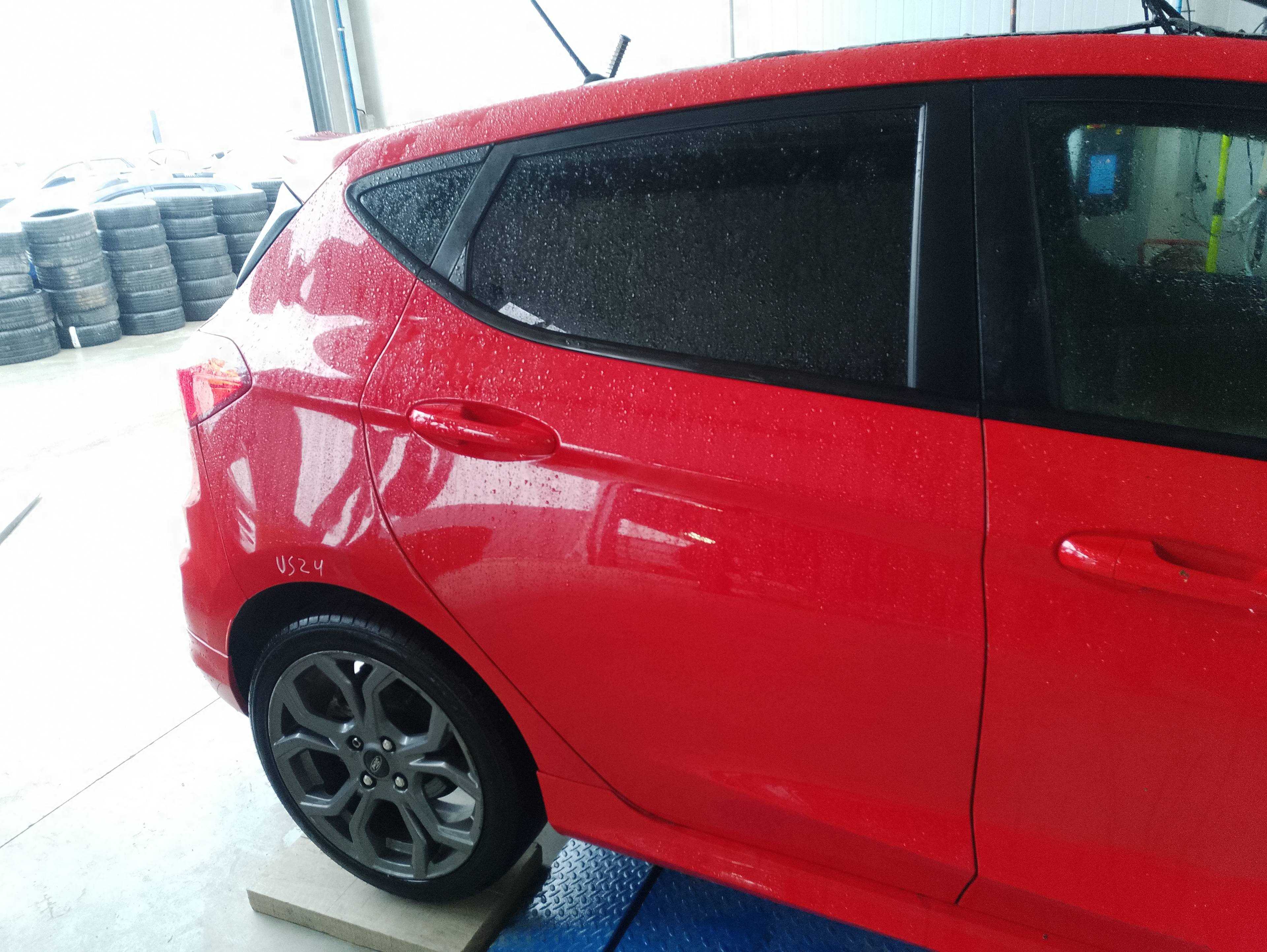 Recambio de puerta trasera derecha para ford fiesta (ce1) st-line referencia OEM IAM   