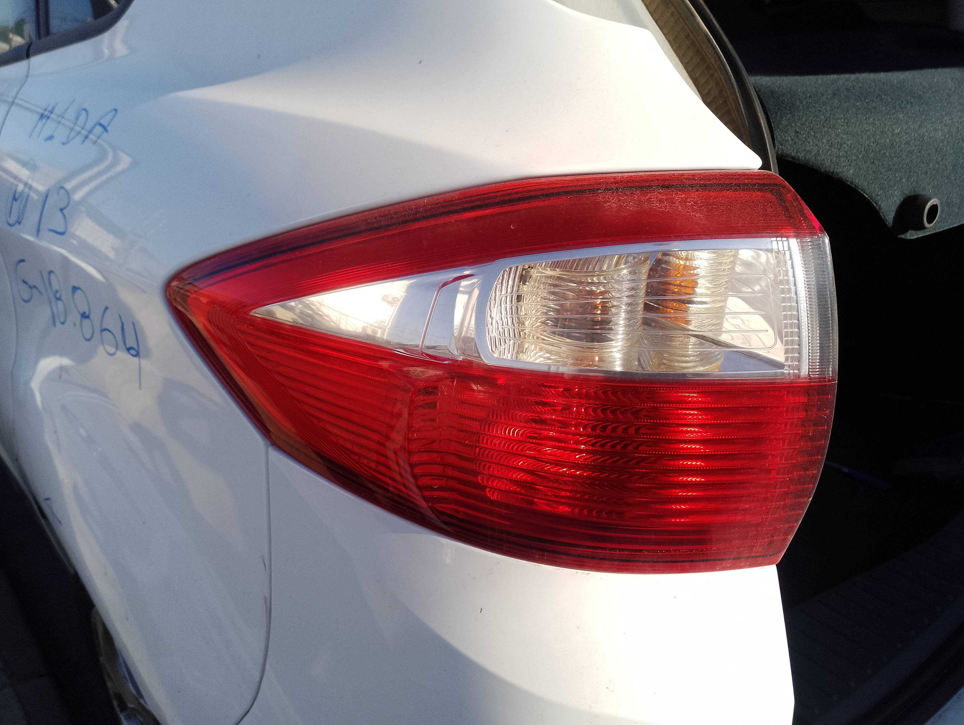 Recambio de piloto trasero izquierdo para ford c-max trend referencia OEM IAM   