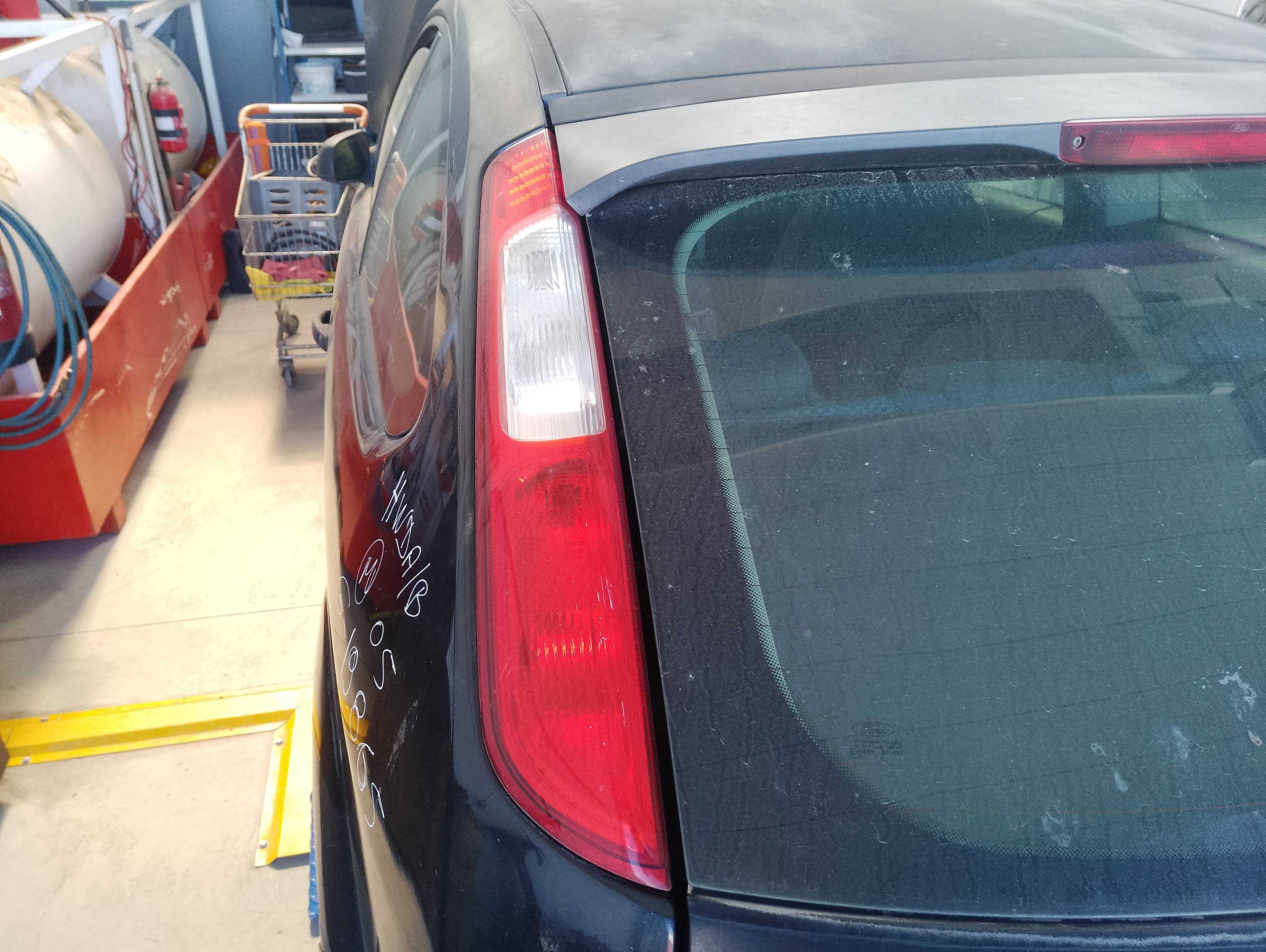 Recambio de piloto trasero izquierdo para ford focus berlina (cap) ambiente (d) referencia OEM IAM   