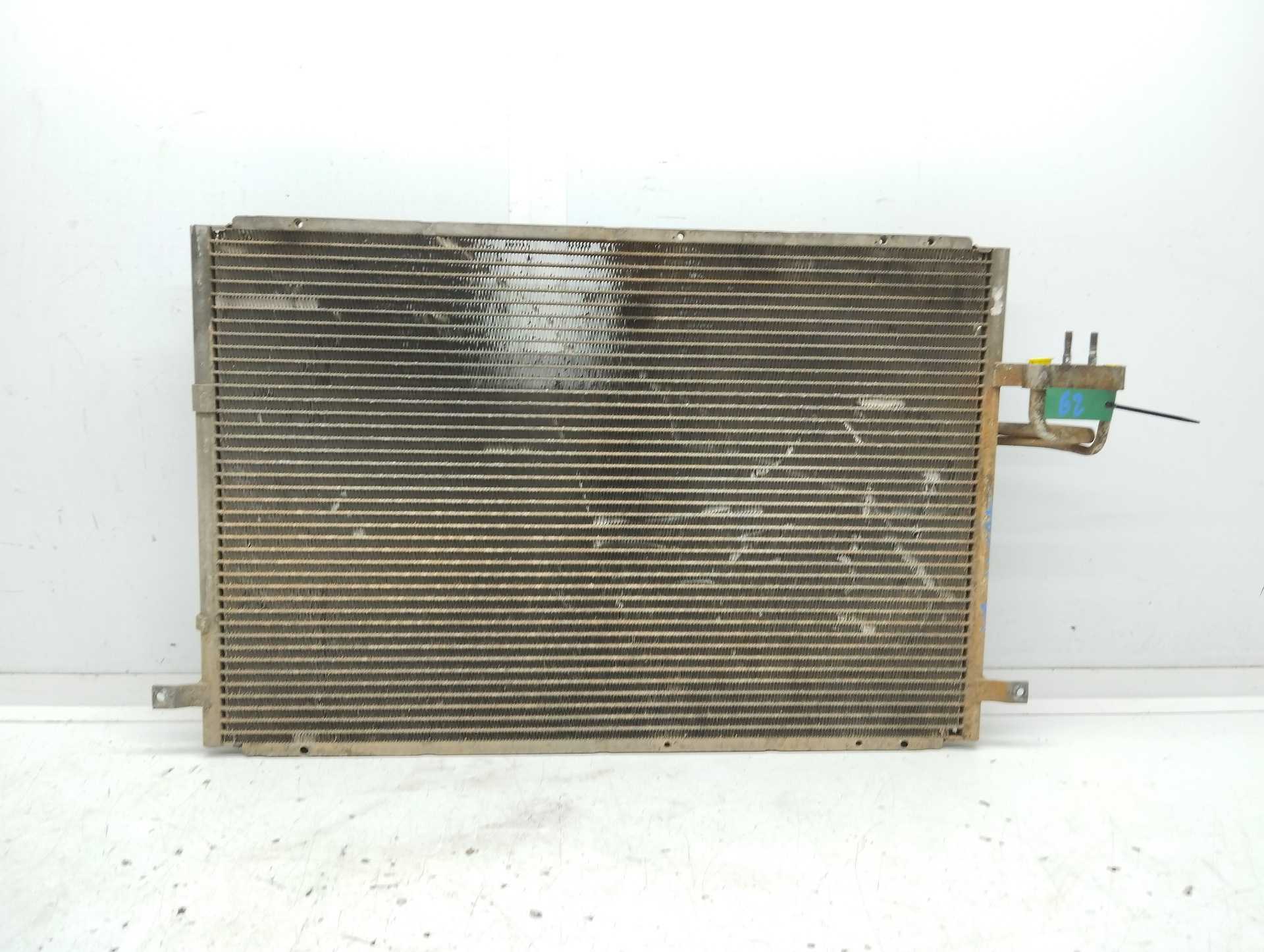 Recambio de condensador / radiador aire acondicionado para kia carens referencia OEM IAM D466430350  