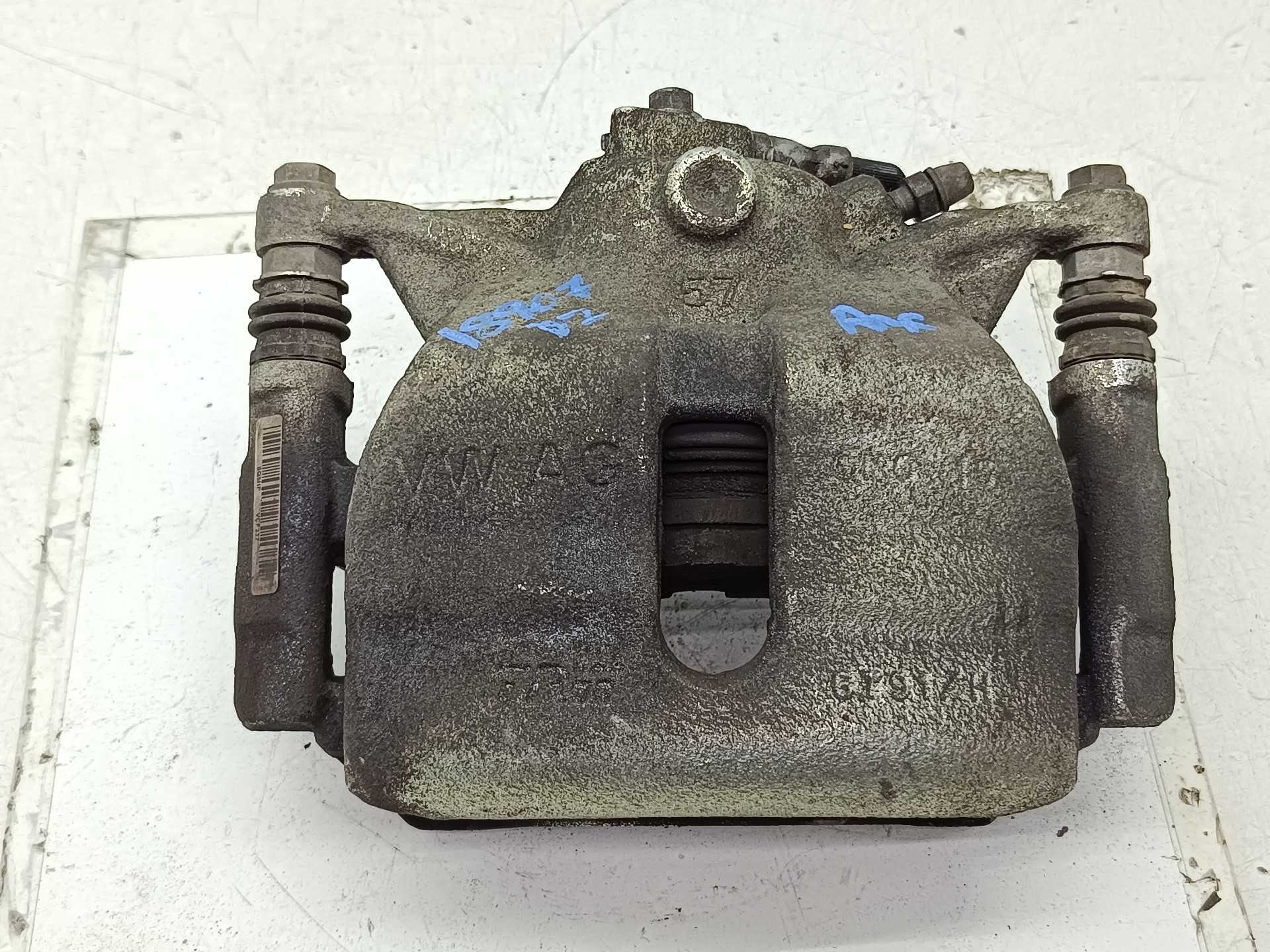 Recambio de pinza de freno delantera izquierda para volkswagen t-roc (d11) basis referencia OEM IAM 679111 8V0615123 